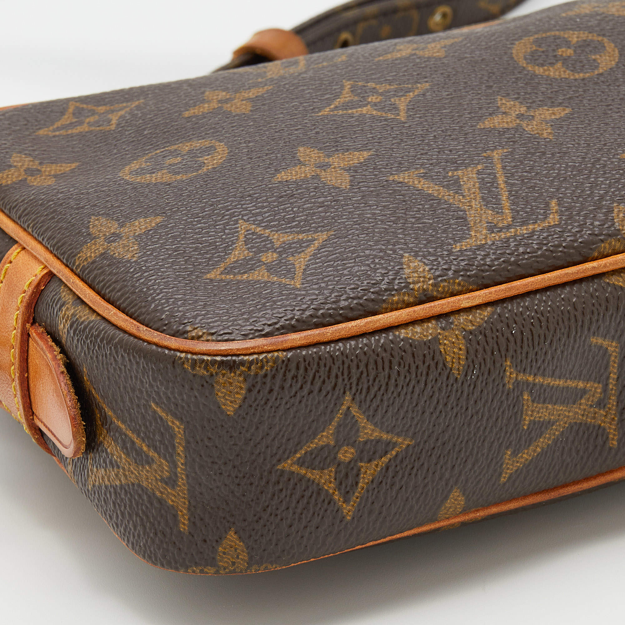 Classy Missy Fashion LLC - Louis Vuitton Monogram Canvas Pochette Marly  Bandouliere Bag Good Condition On Sale❤️❤️❤️