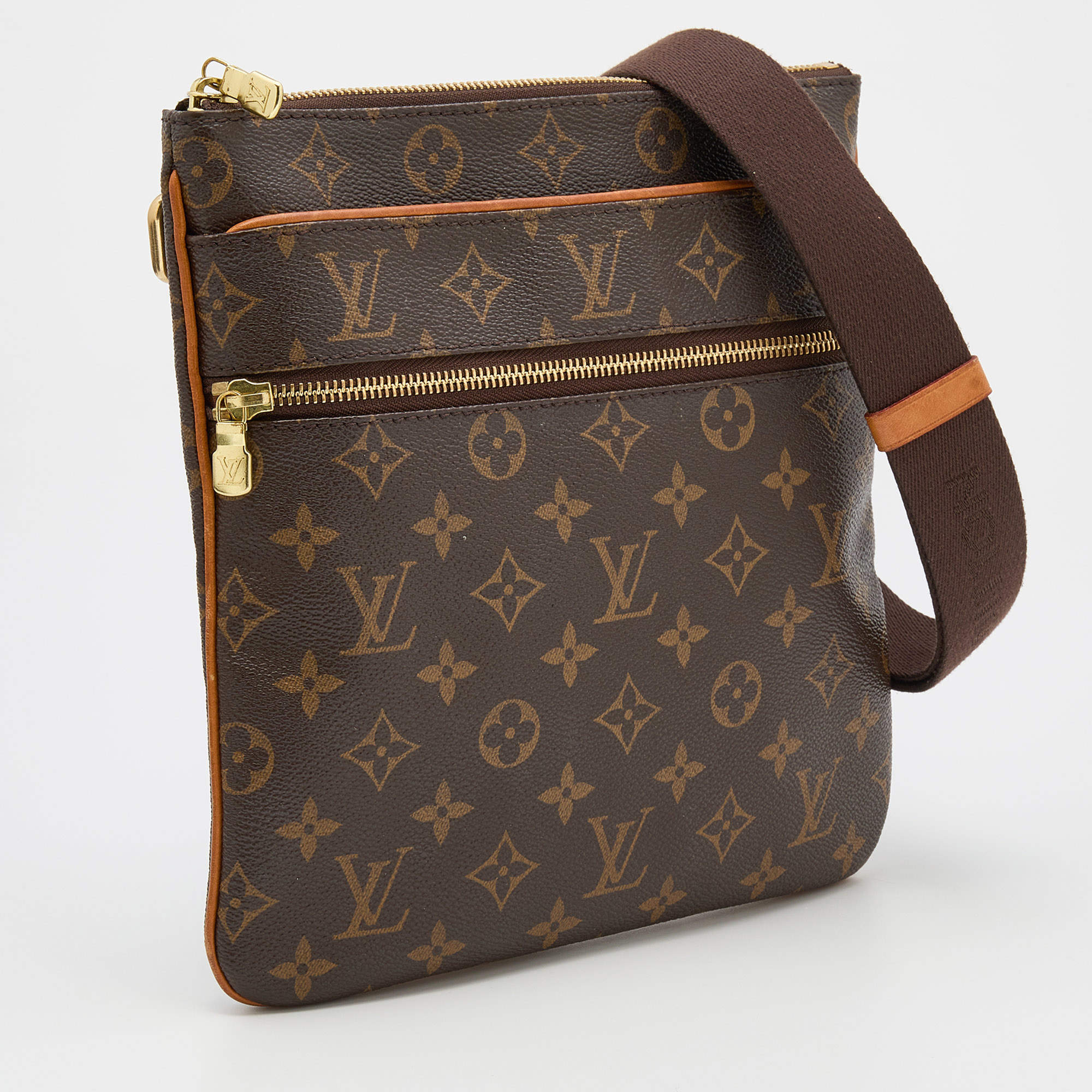 Louis Vuitton Monogram Valmy Pochette M40524 Brown Cloth ref.947256 - Joli  Closet
