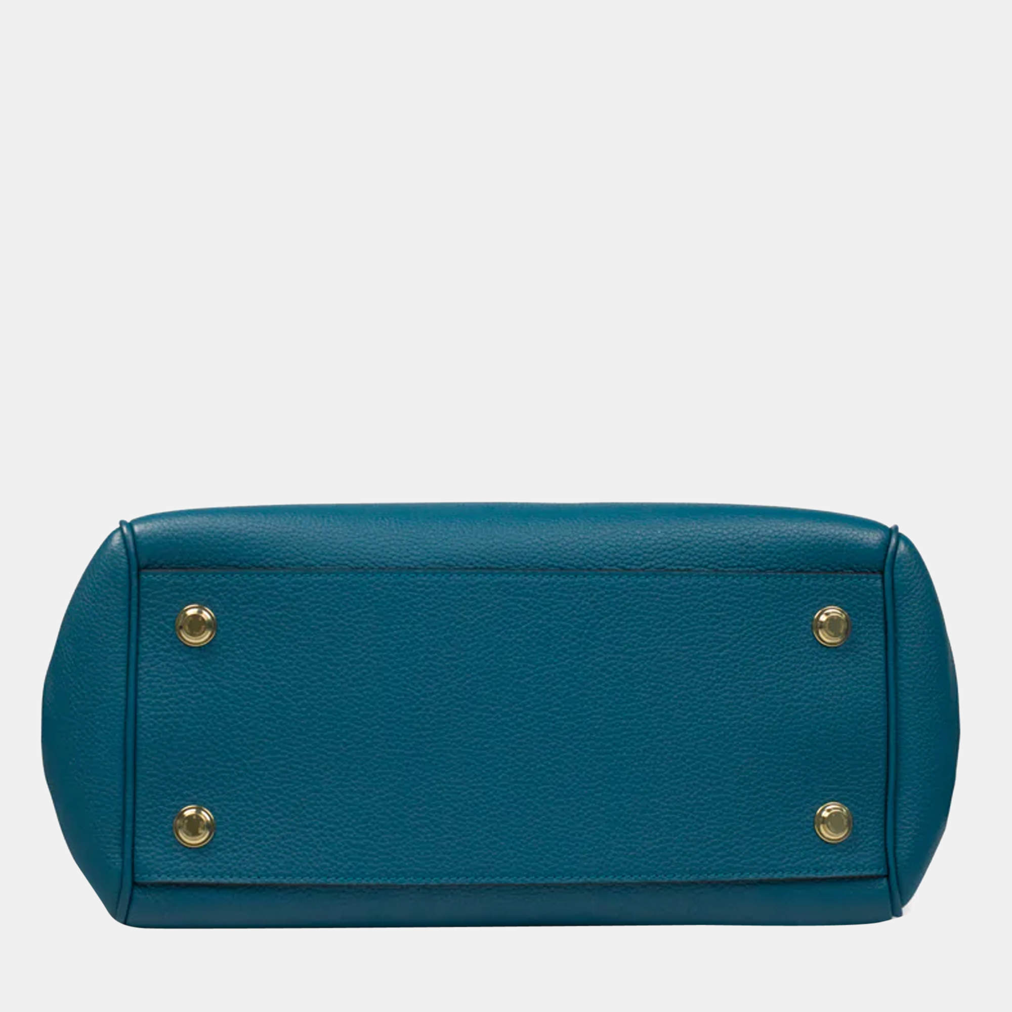 Louis Vuitton Milla MM Shoulder bag in Blue Leather