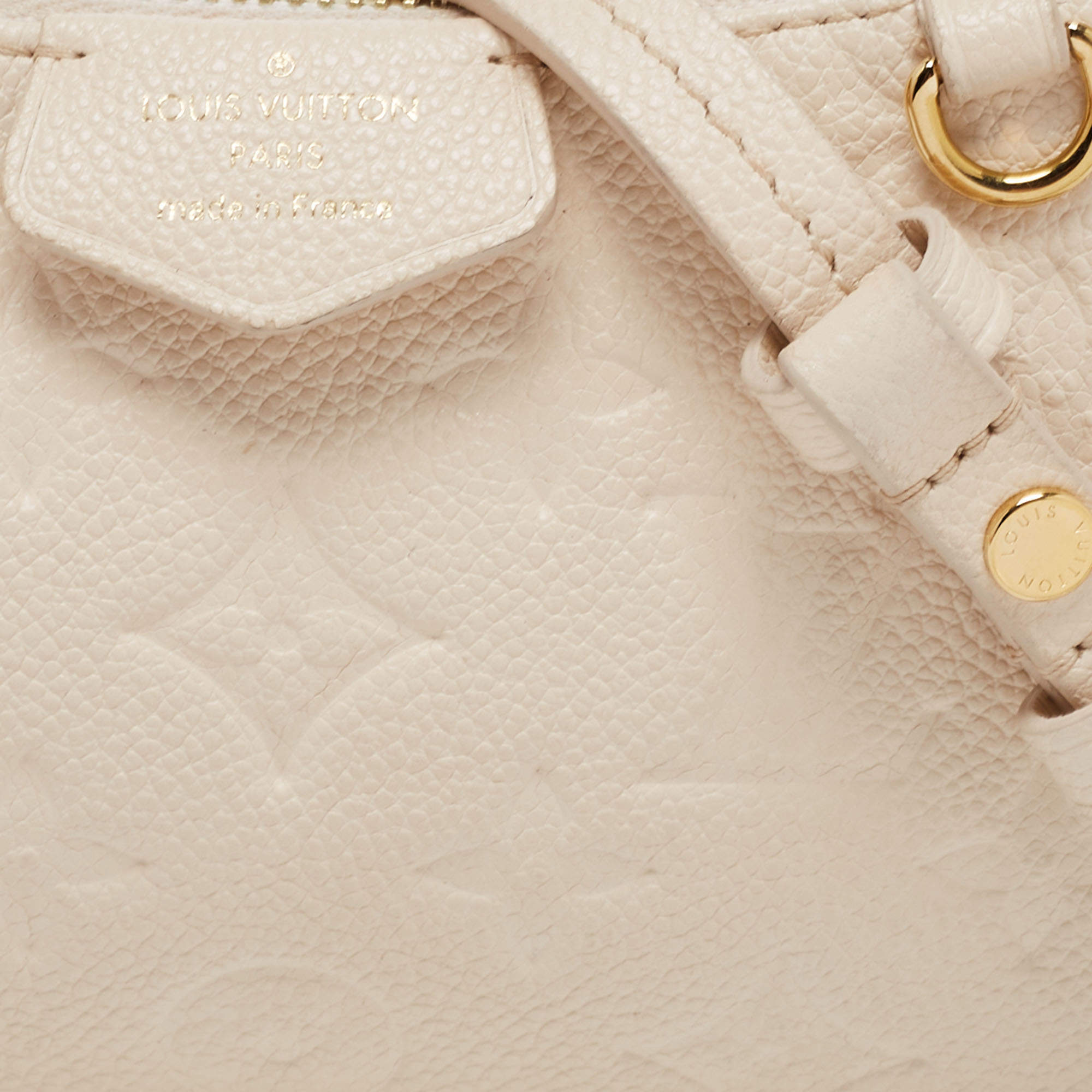 Louis Vuitton LV Easy pouch on strap Cream Leather ref.429406 - Joli Closet