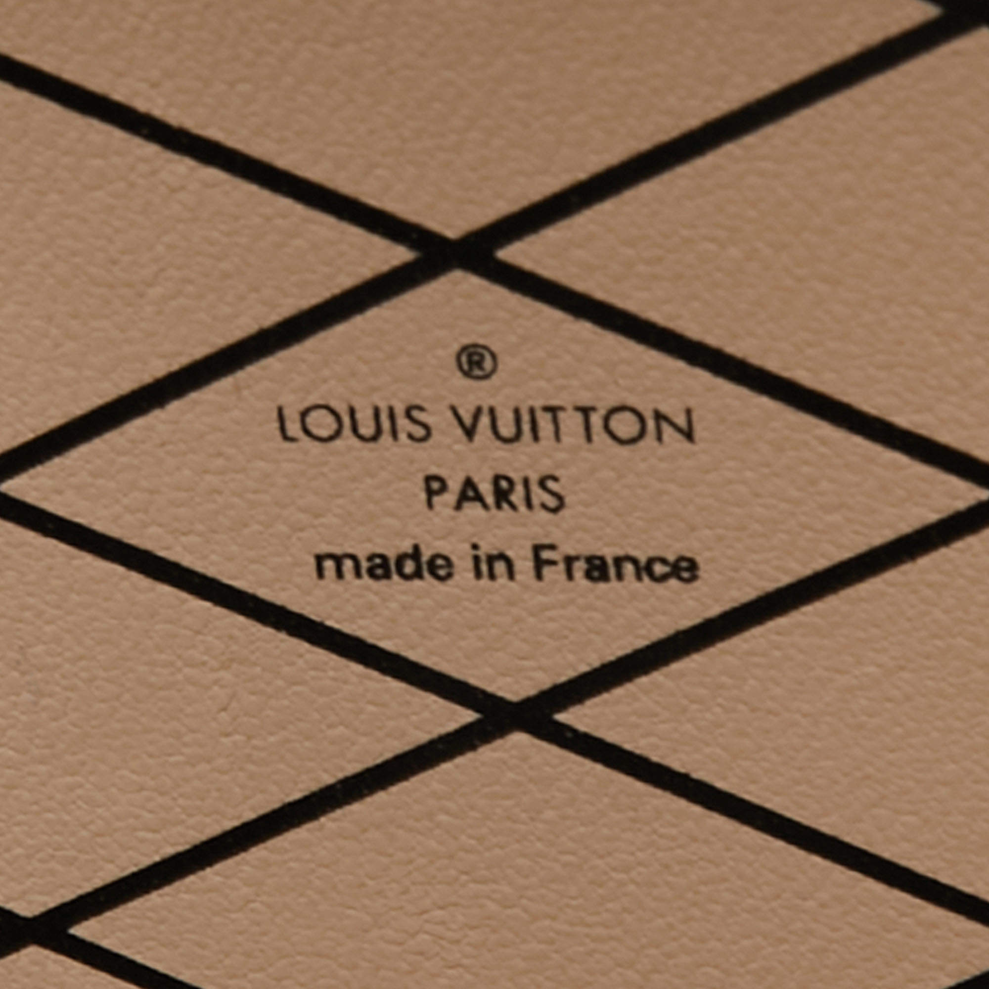 LOUIS VUITTON Reverse Monogram Petite Boite Chapeau 272889