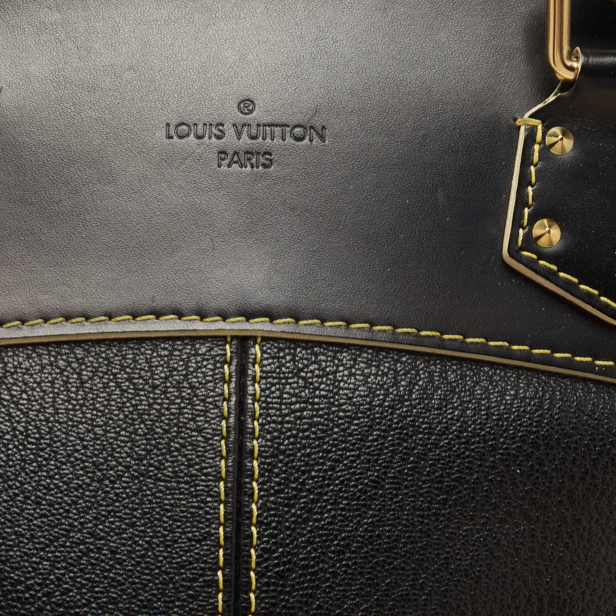 Louis Vuitton Black Suhali Lockit MM Leather ref.122908 - Joli Closet