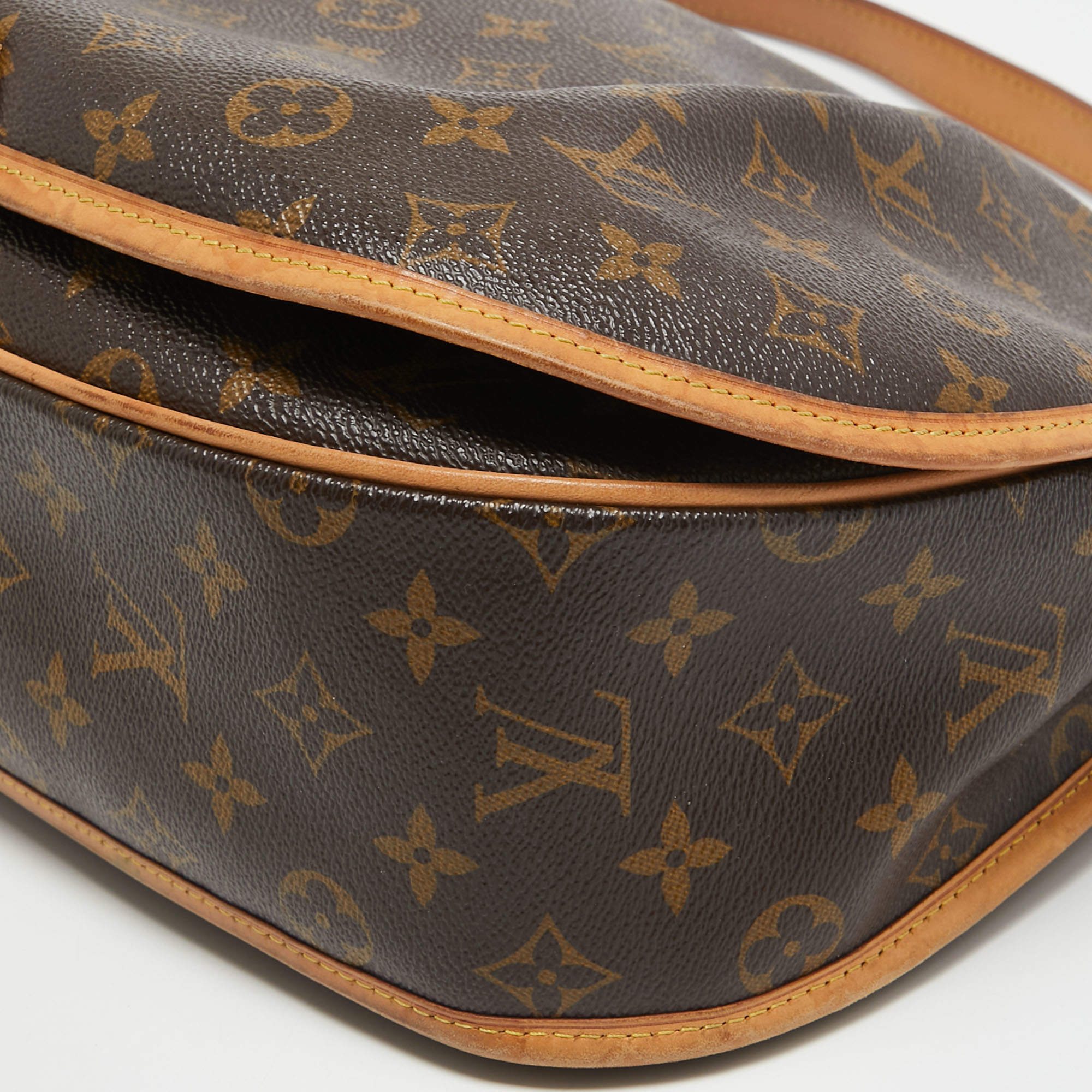 Louis Vuitton Menilmontant Handbag Monogram Canvas MM Brown 2312621