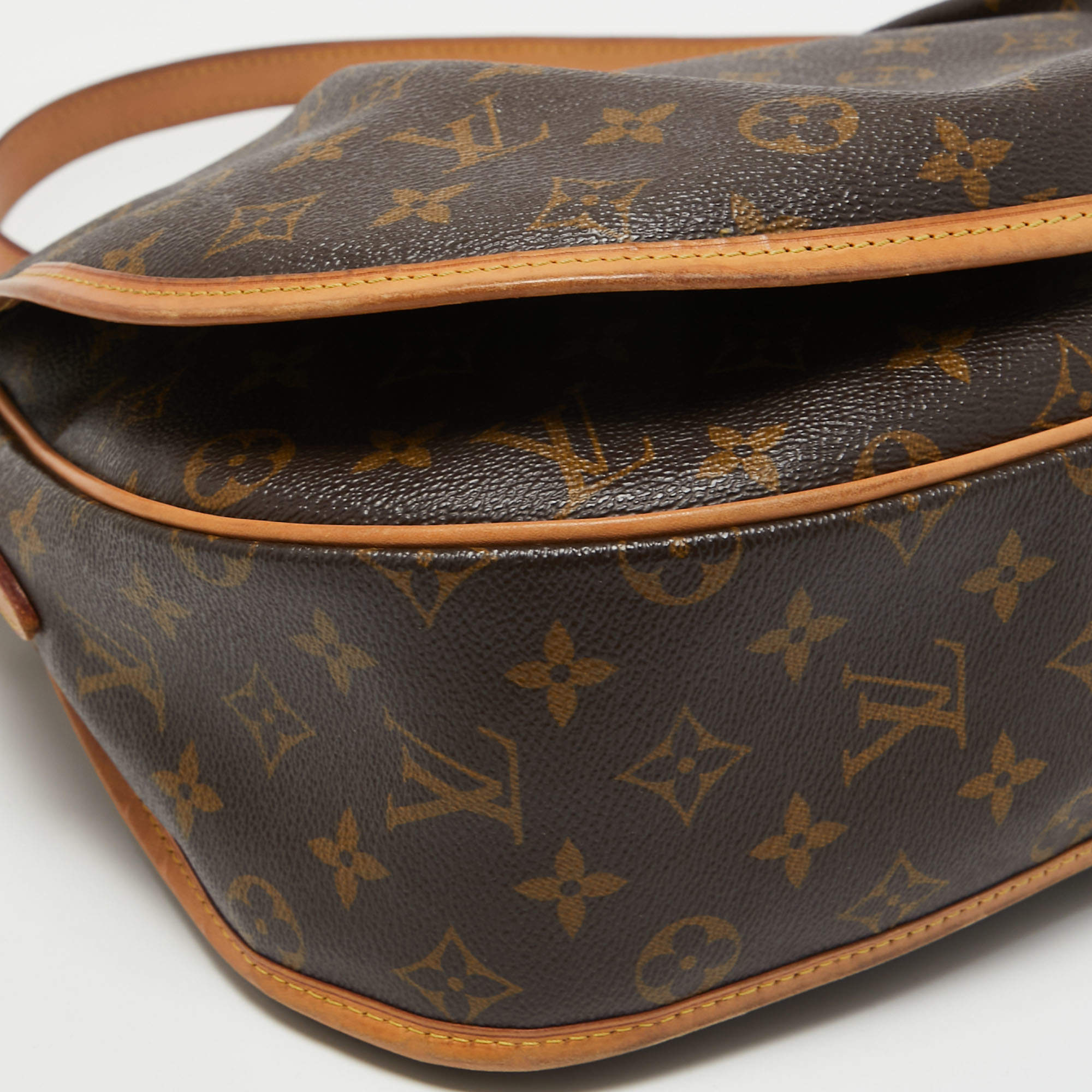 Louis Vuitton Menilmontant Handbag Monogram Canvas MM Brown 2312621