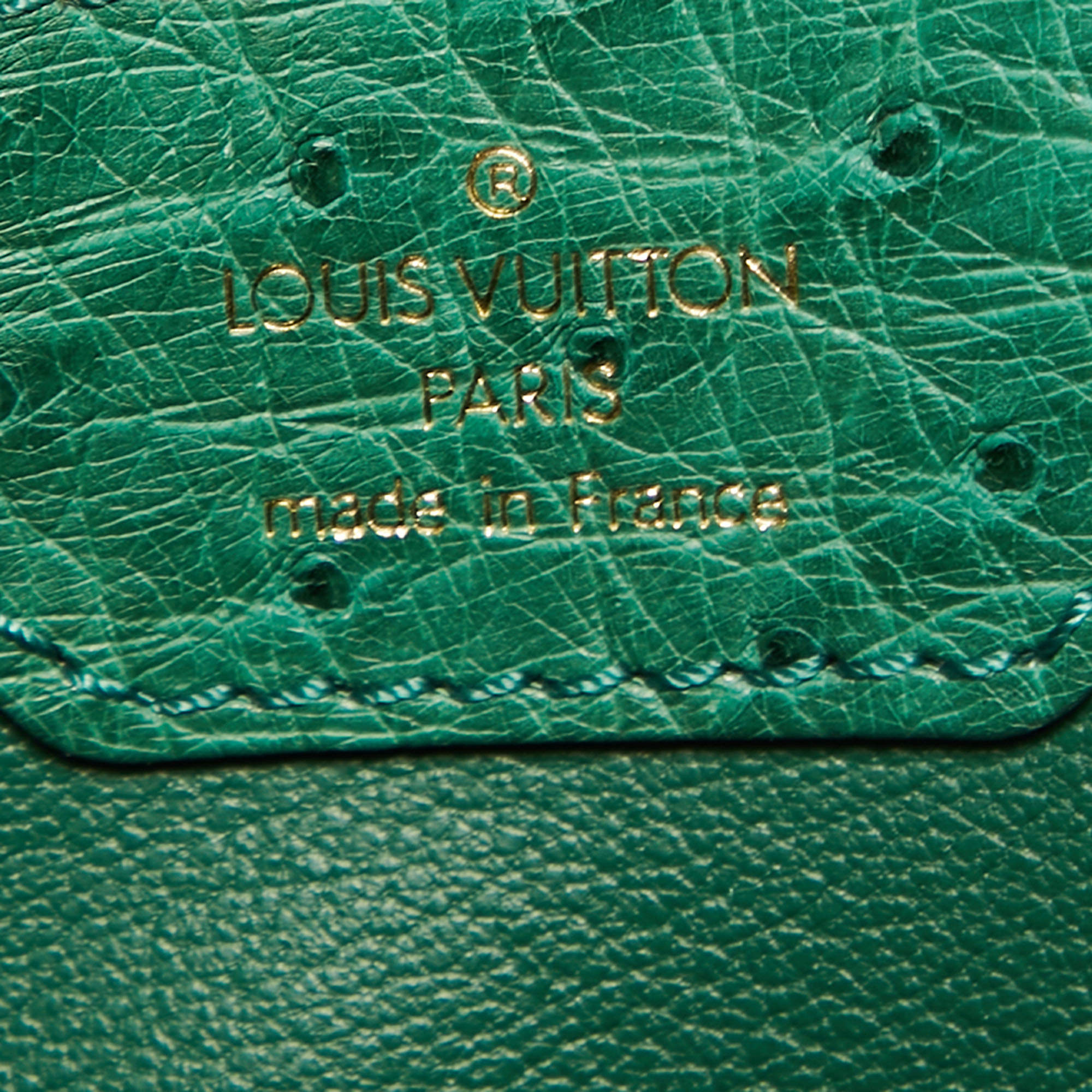 LV Capucines Mini Ostrich Emerard-Green, 名牌, 手袋及銀包- Carousell