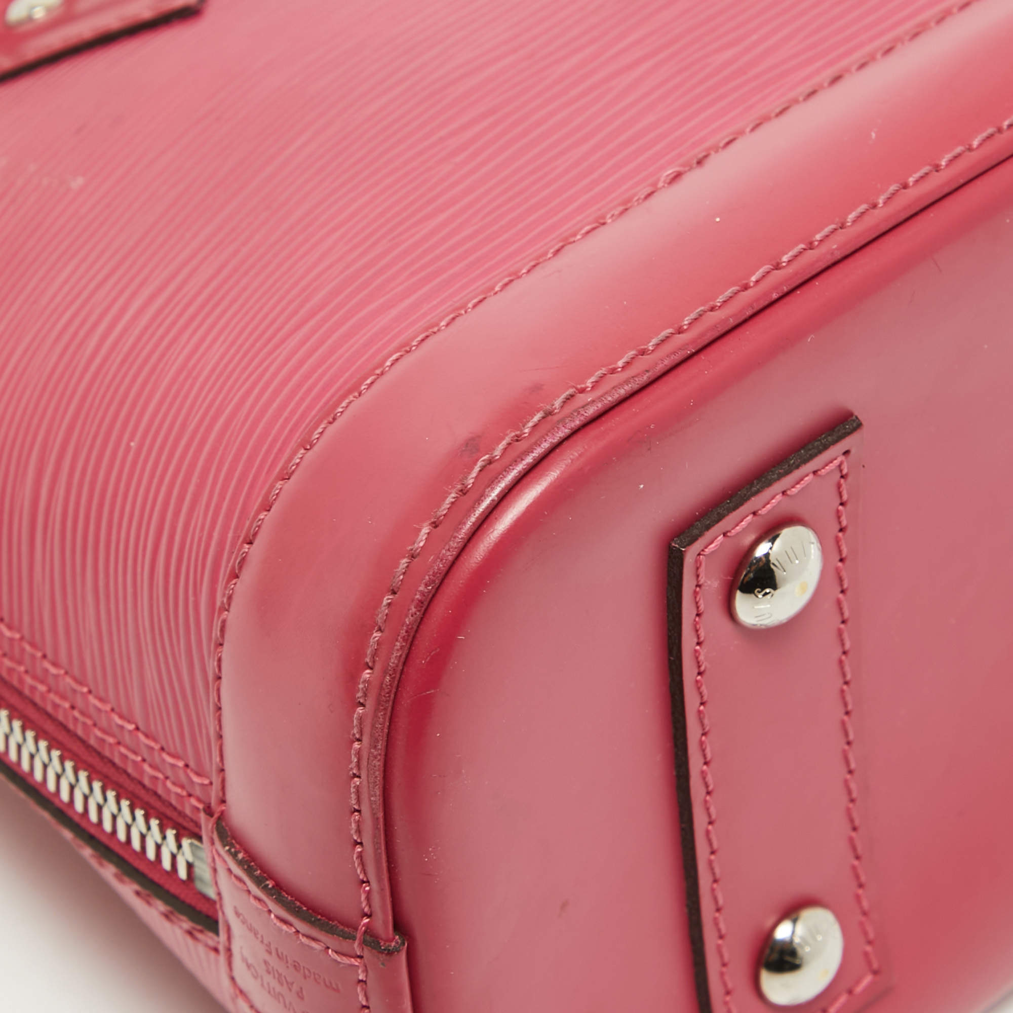 Louis Vuitton Alma BB Epi Leather Bag – Theluxurysouq
