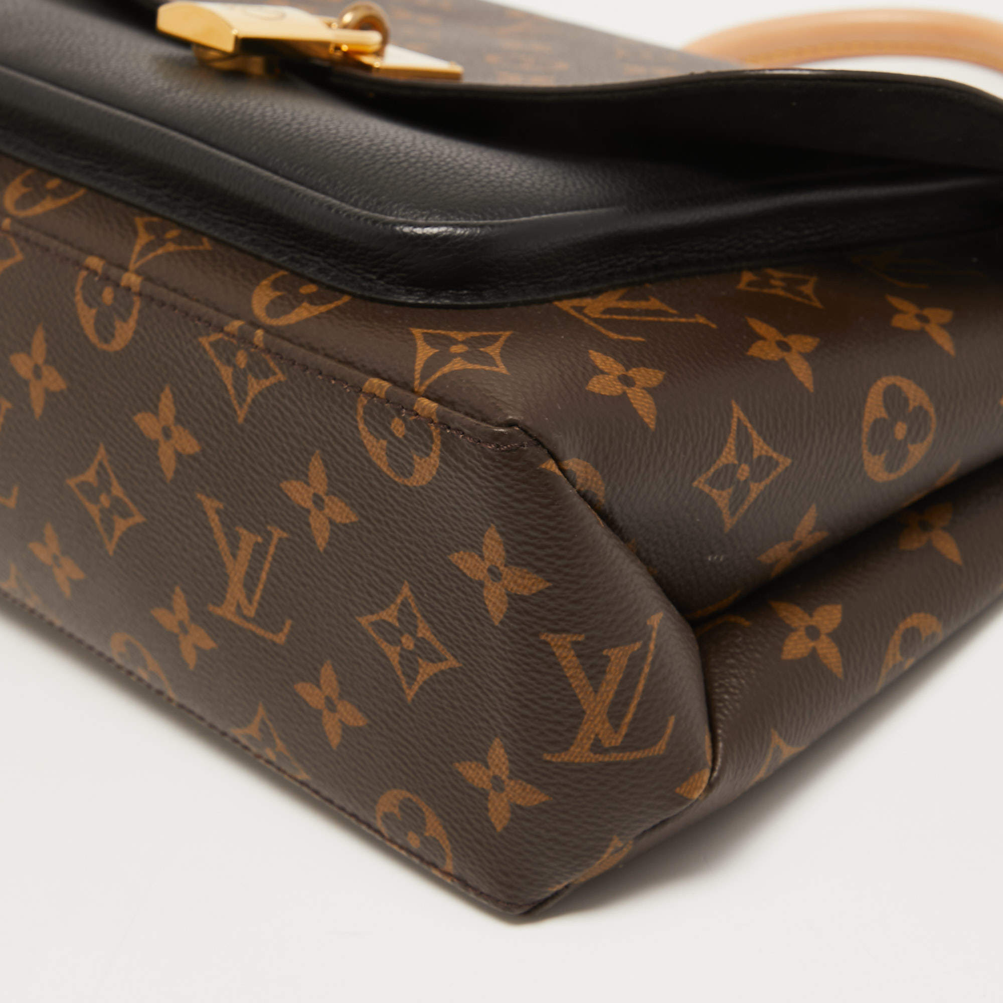 Marignan cloth handbag Louis Vuitton Brown in Cloth - 25719545