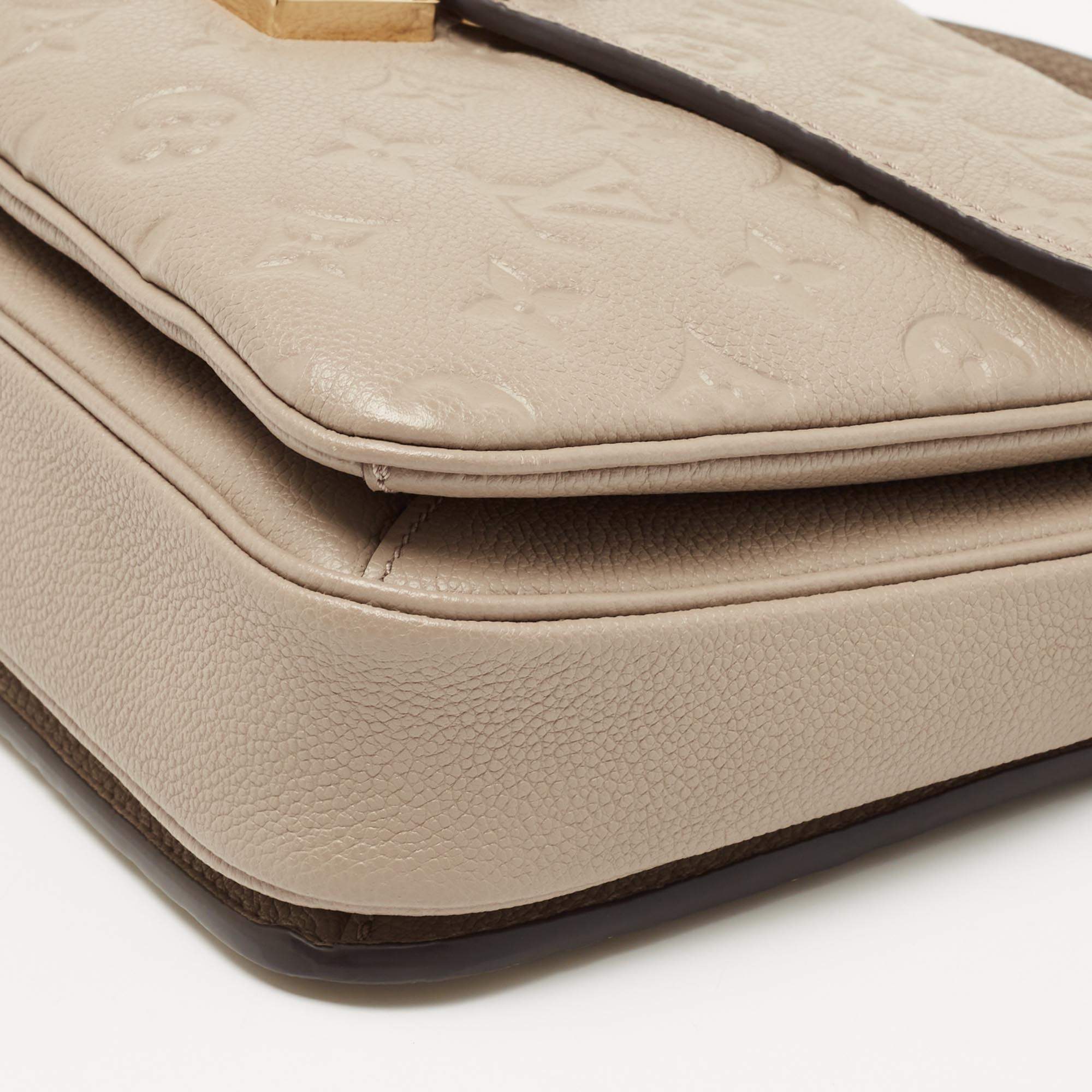 Metis Louis Vuitton Pochette Métis in empreinte leather Taupe ref.248345 -  Joli Closet