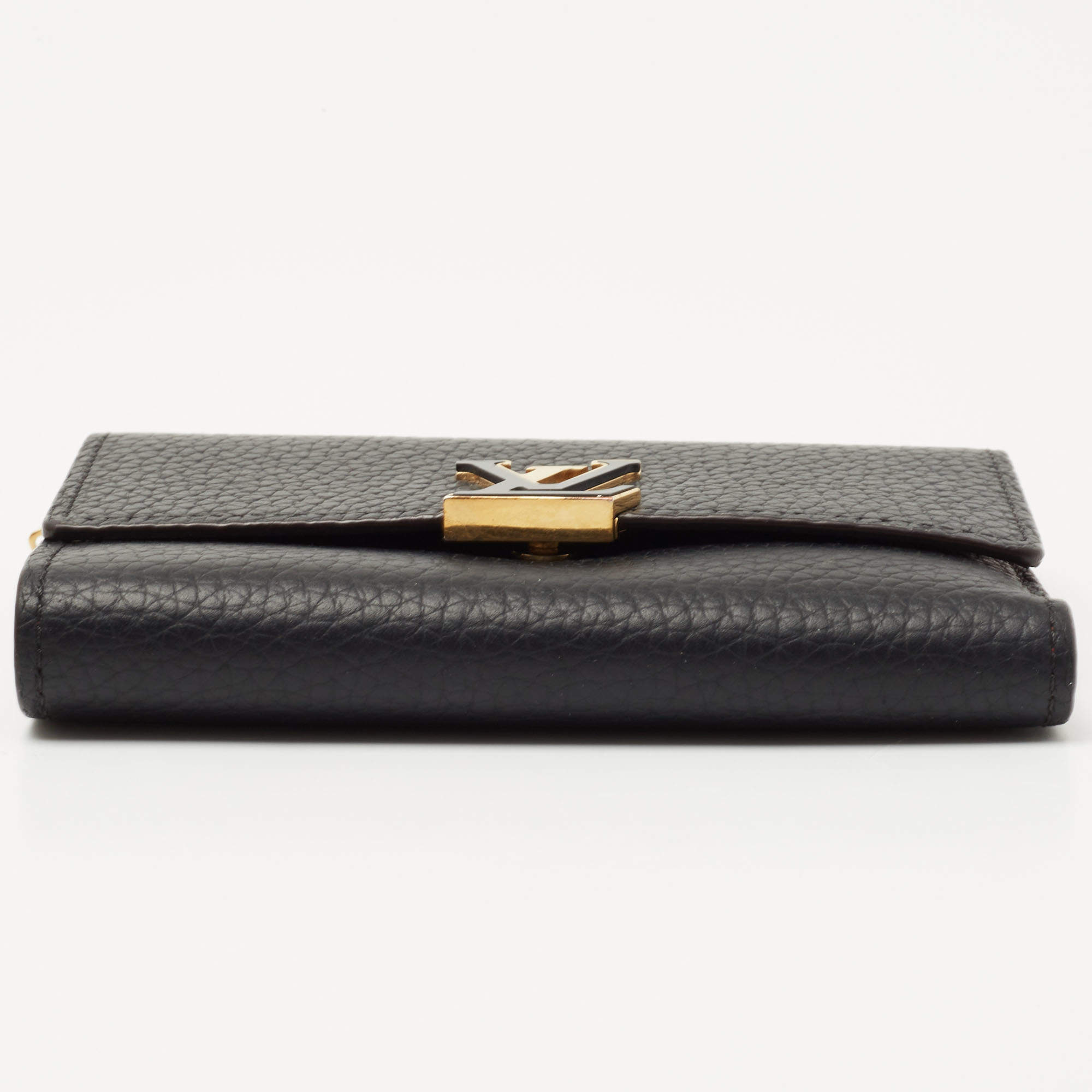 Capucines leather wallet Louis Vuitton Black in Leather - 37021918