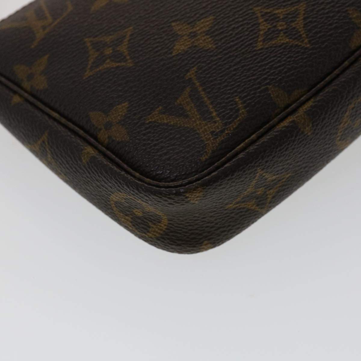 Louis Vuitton M40712 單肩包腋下包老花尺寸： 23.5x13.5x4cm - LuxuryGZ