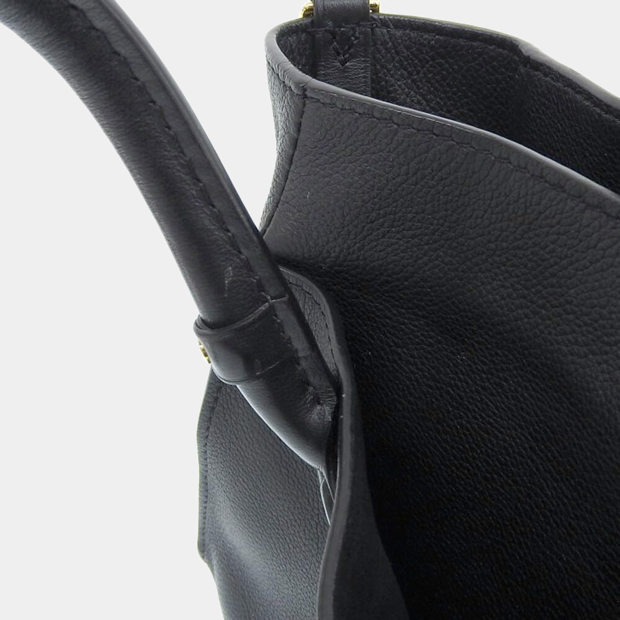 Louis Vuitton LV On My side PM tote Black Leather ref.278493