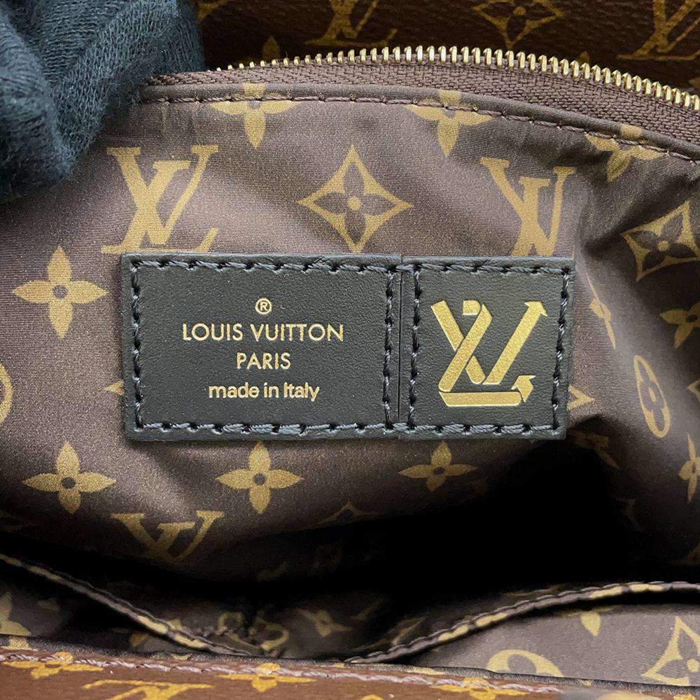 Louis Vuitton LV Onthego Pillow Black Nylon ref.393980 - Joli Closet