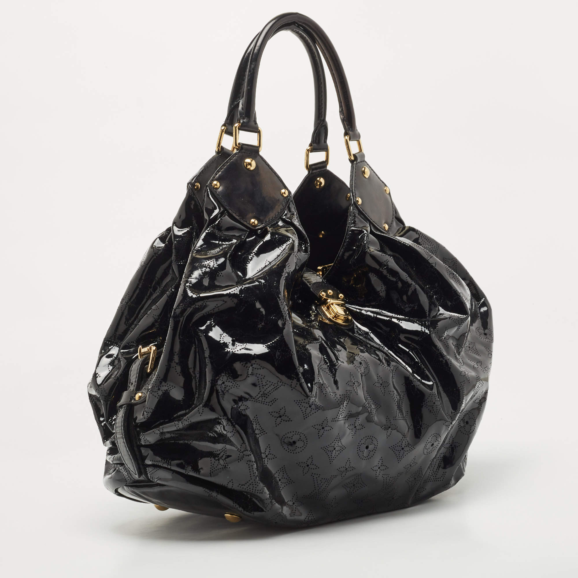 Louis Vuitton Black Mahina Patent Leather Limited Edition Surya XL Bag For  Sale at 1stDibs