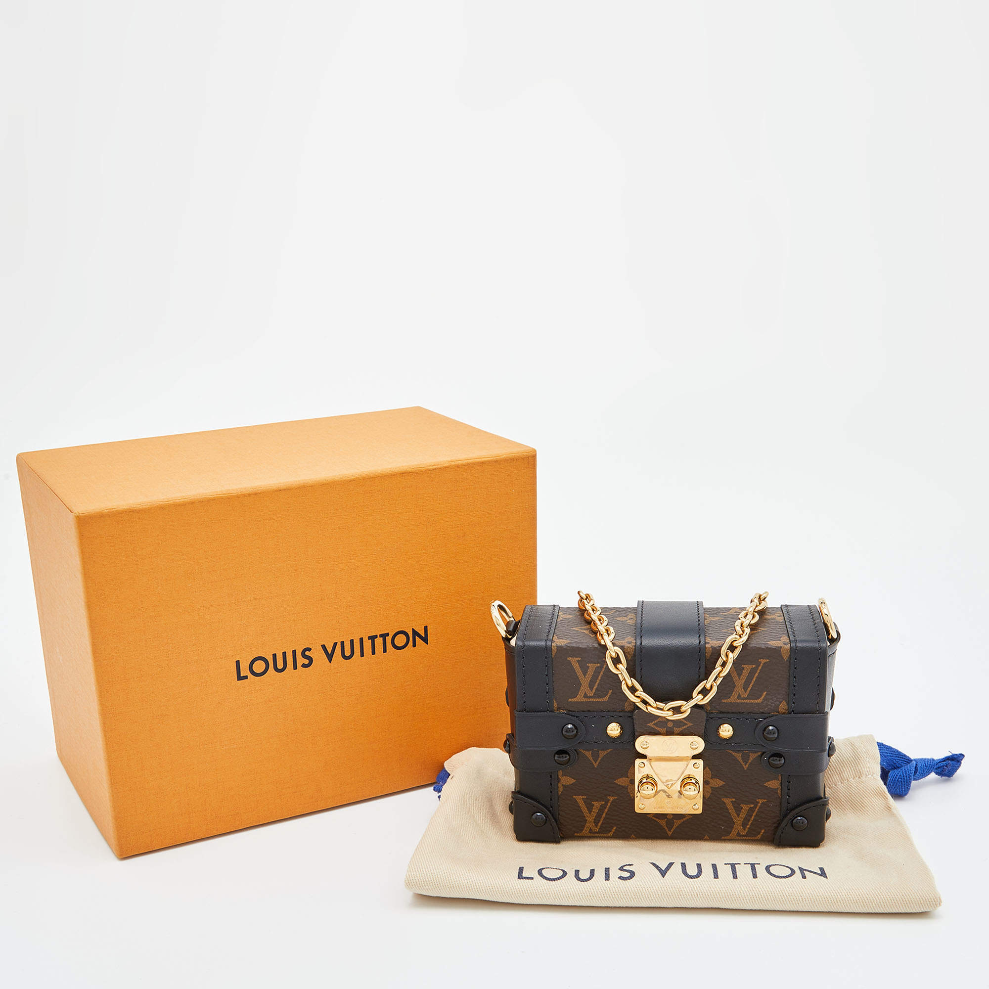 LOUIS VUITTON Monogram Essential Trunk Shoulder Bag M68566