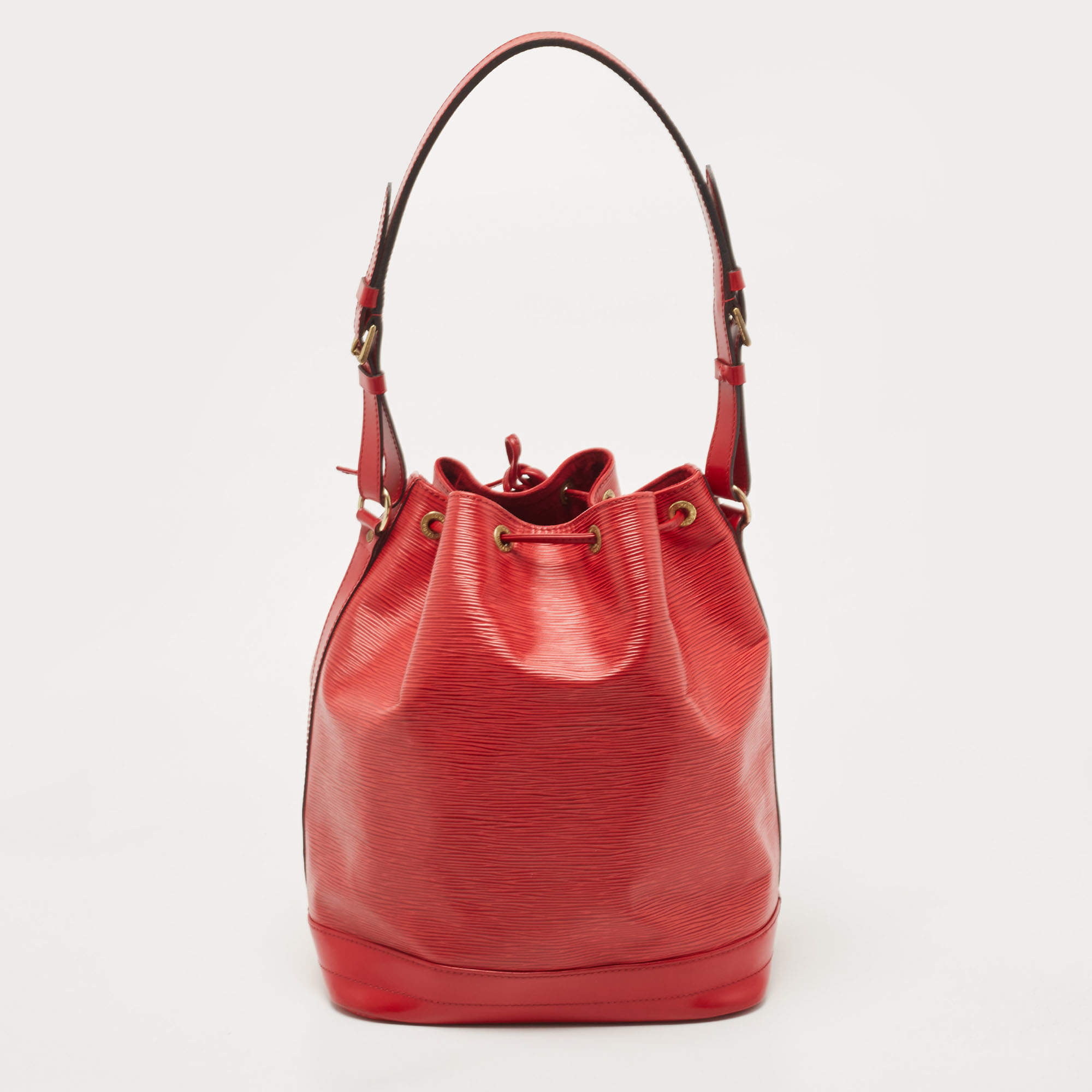 Louis Vuitton Noe PM Bucket Bag in Red EPI Leather, France 1994.