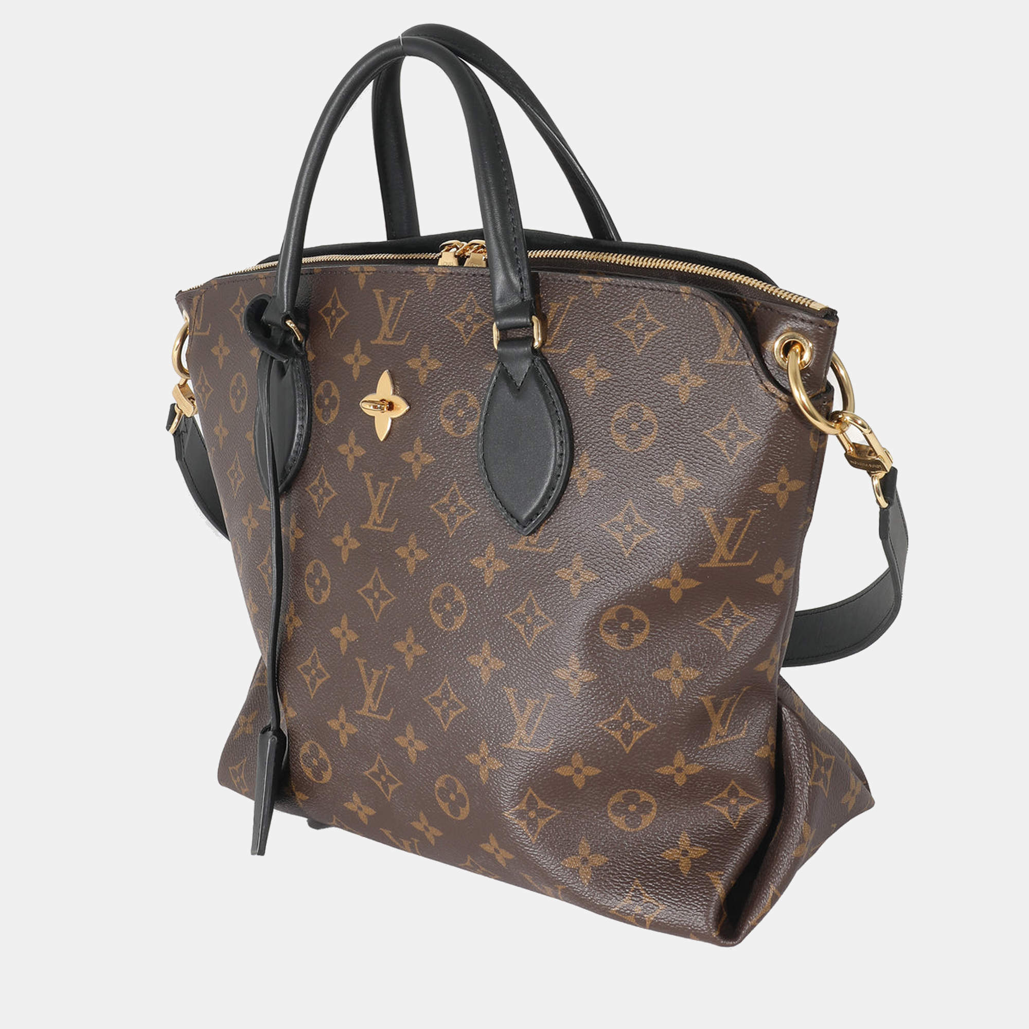 Louis Vuitton Cipango Gold Epi Leather Kleber MM Bag Louis Vuitton | The  Luxury Closet
