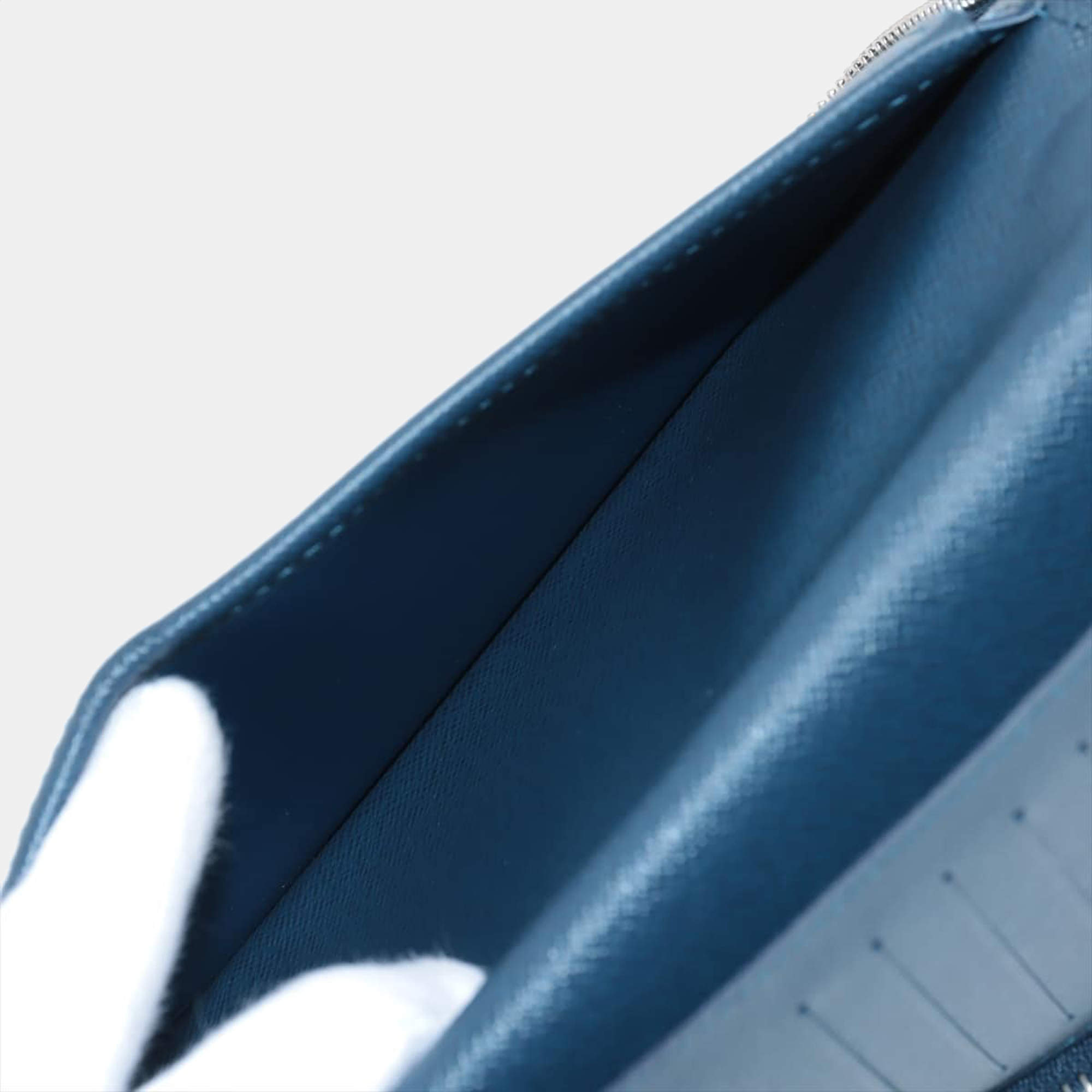 Louis Vuitton Taiga Zippy wallet vertical M30503 CA5116 Louis Vuitton