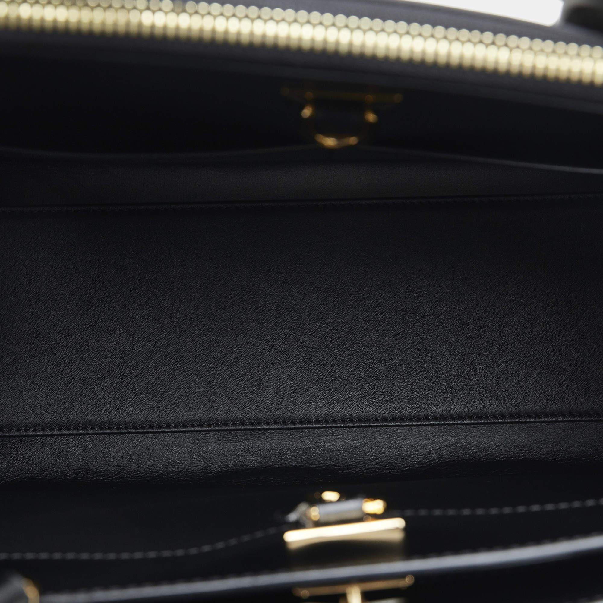 Louis Vuitton Rubis City Steamer MM Bag – The Closet