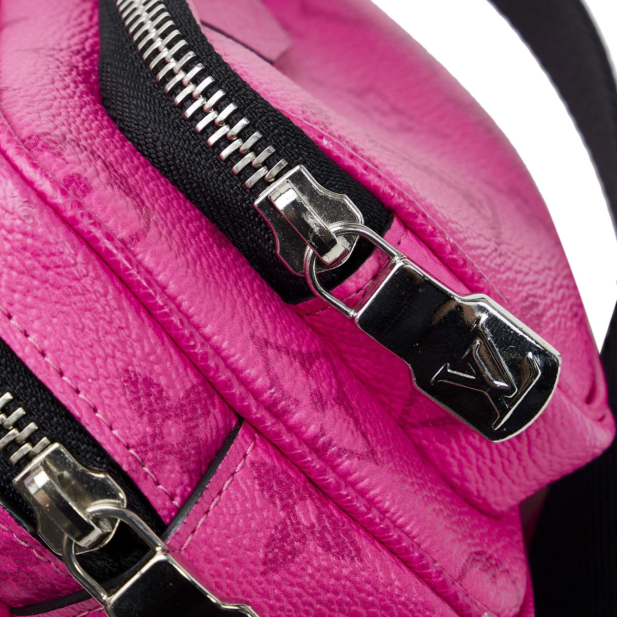 Louis Vuitton 2021 Taigarama Outdoor Pouch - Pink Mini Bags, Handbags -  LOU418235