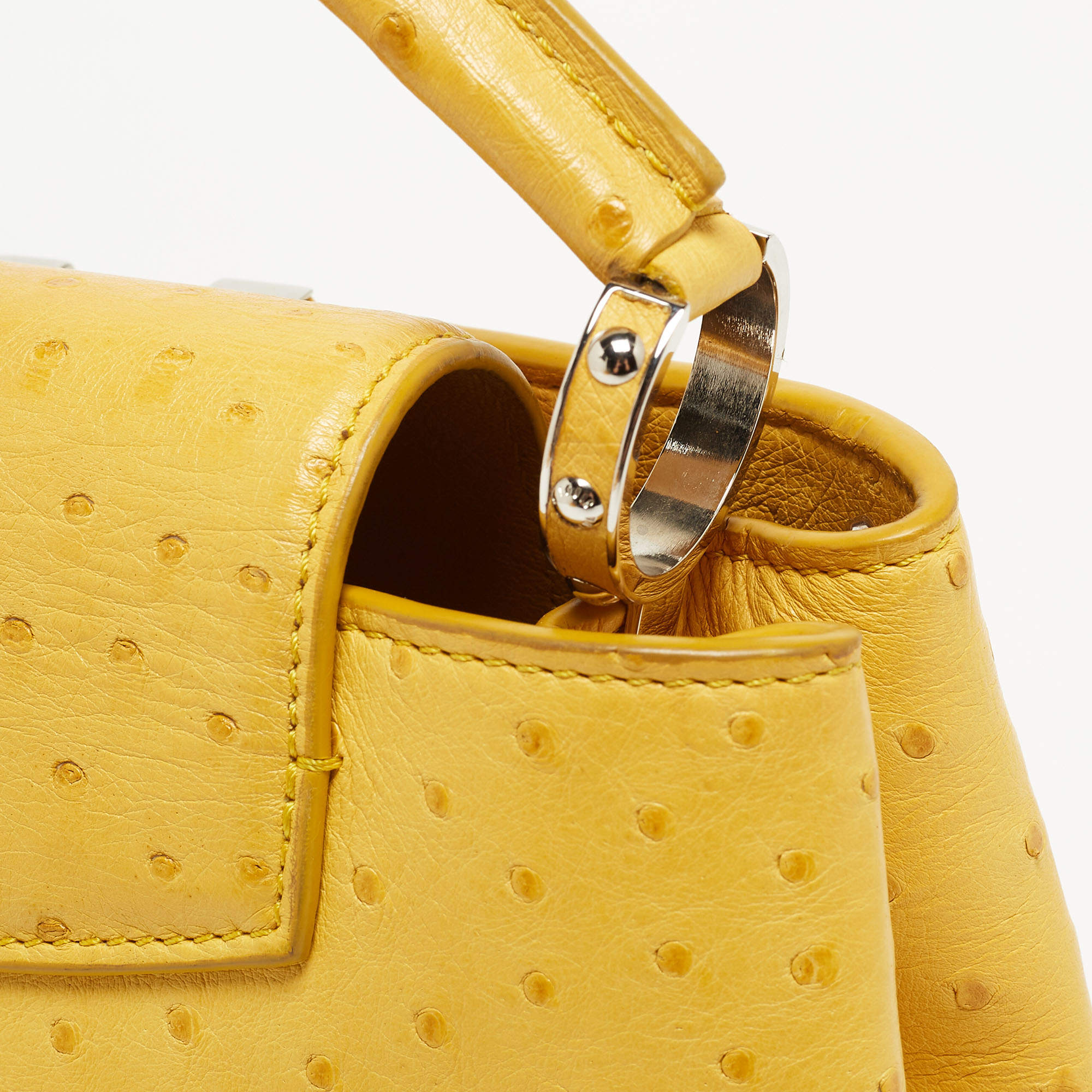 Capucines leather handbag Louis Vuitton Yellow in Leather - 33904823