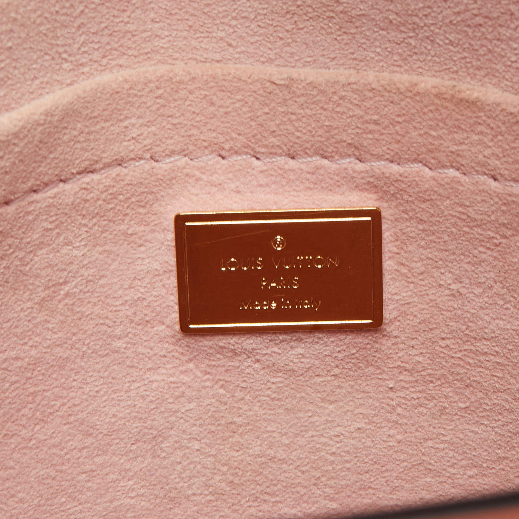 Louis Vuitton Marsmallow Monogram Vernis Spring Street Bag Louis Vuitton |  The Luxury Closet