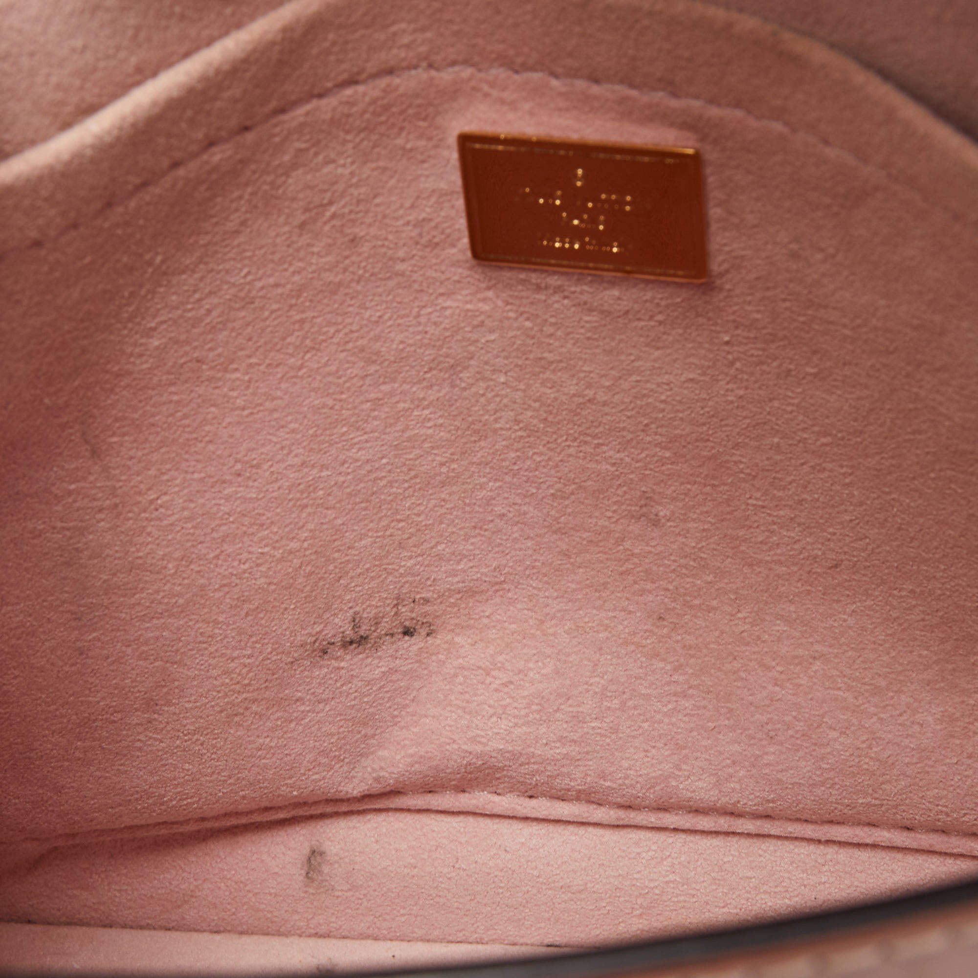 LOUIS VUITTON Vernis Spring Street Hand Bag Marshmallow Pink M91033 Auth  ms070 Patent leather ref.375650 - Joli Closet