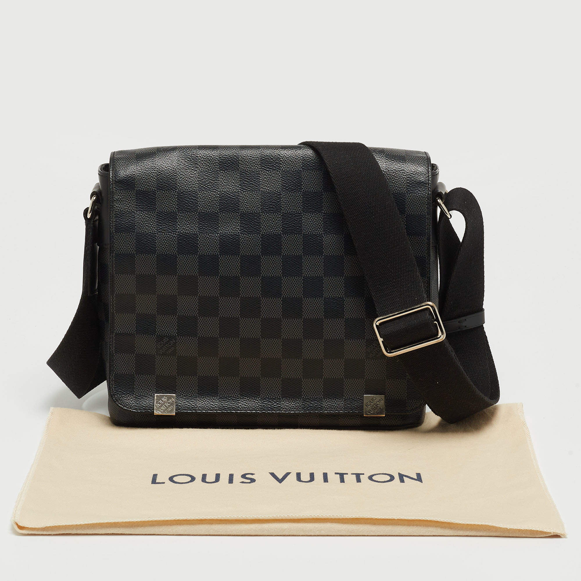 Louis Vuitton Damier Graphite Canvas District PM Bag Louis Vuitton | The  Luxury Closet