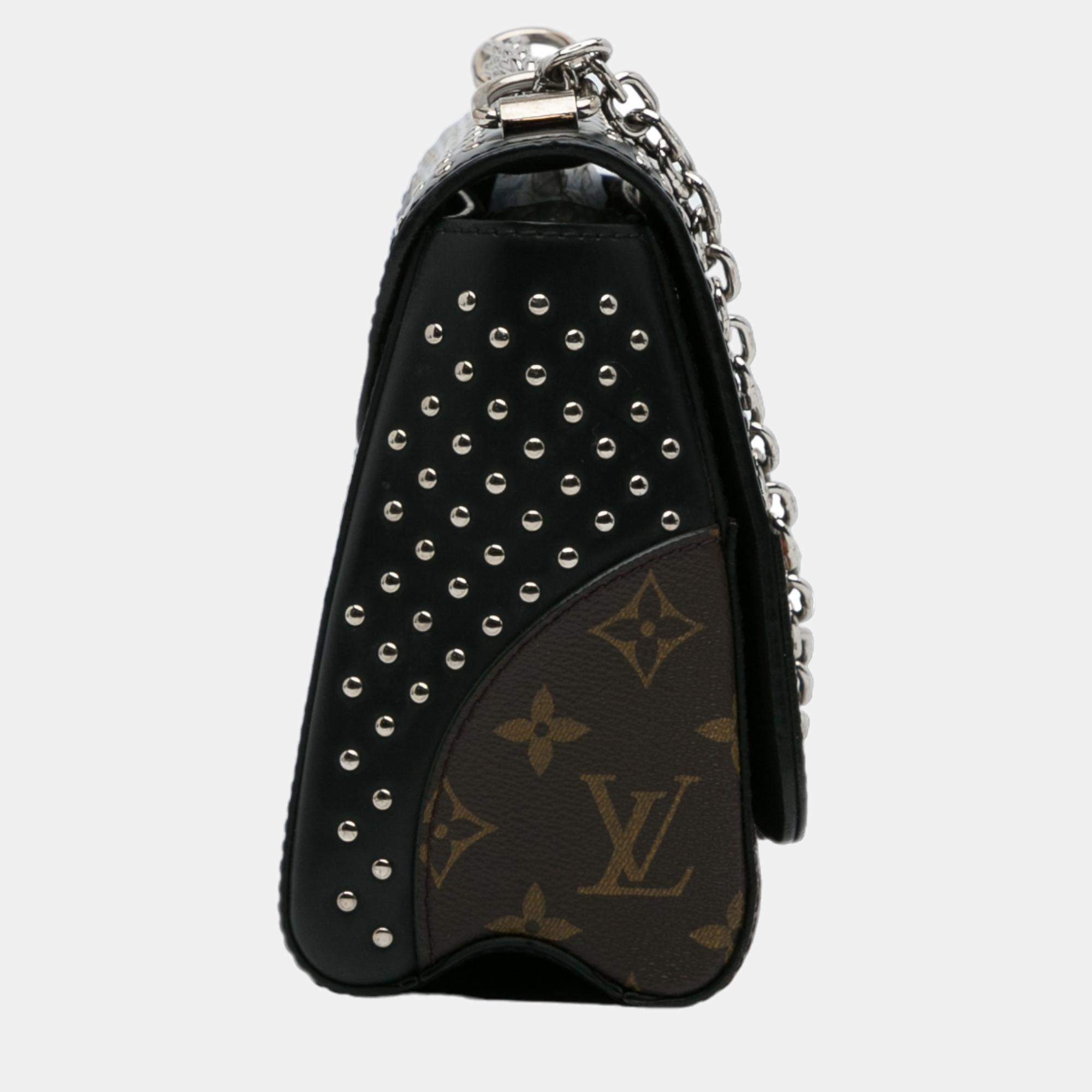 Louis Vuitton Noir Monogram Twist Studded V MM Bag – The Closet