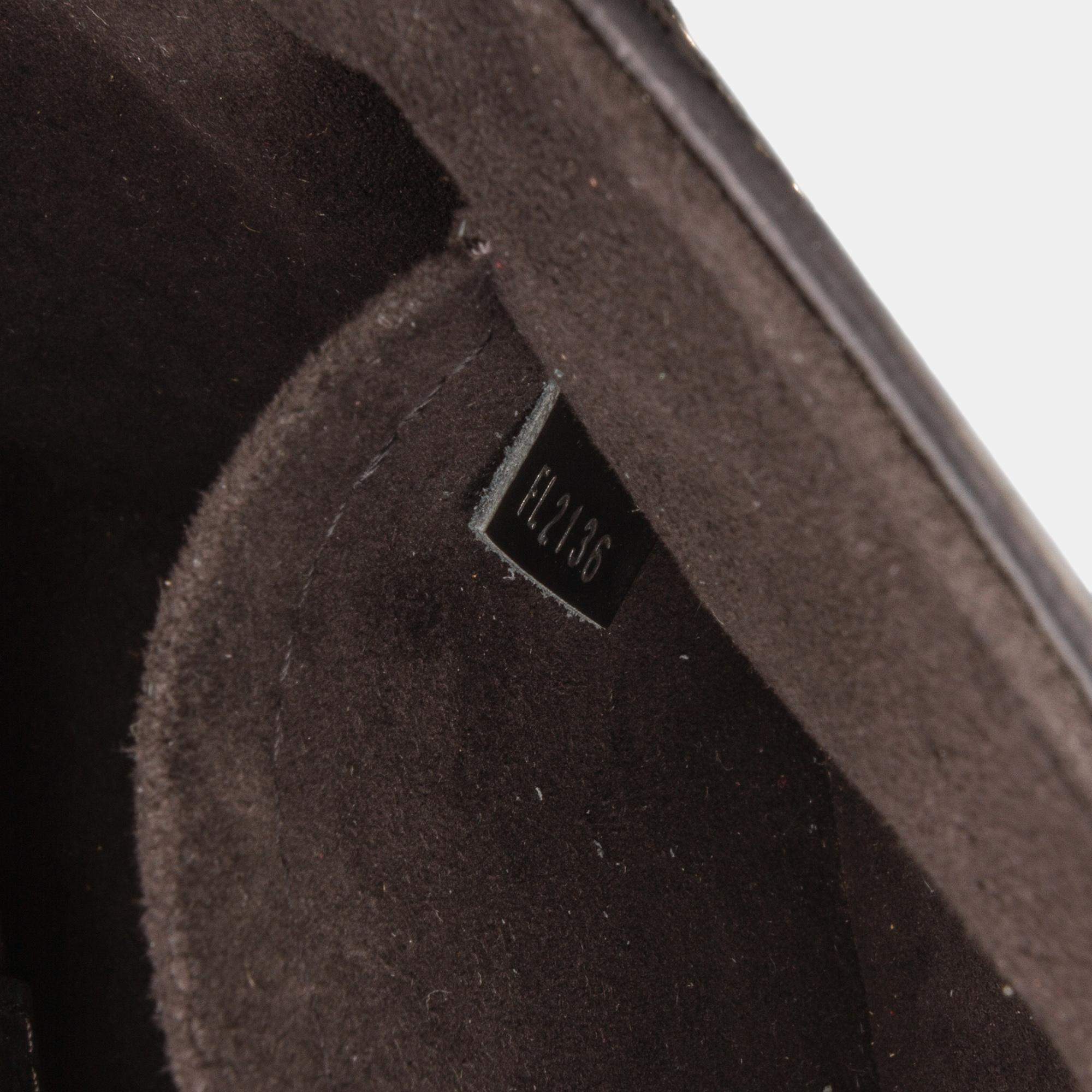 Louis Vuitton Noir Monogram Twist Studded V MM Bag – The Closet