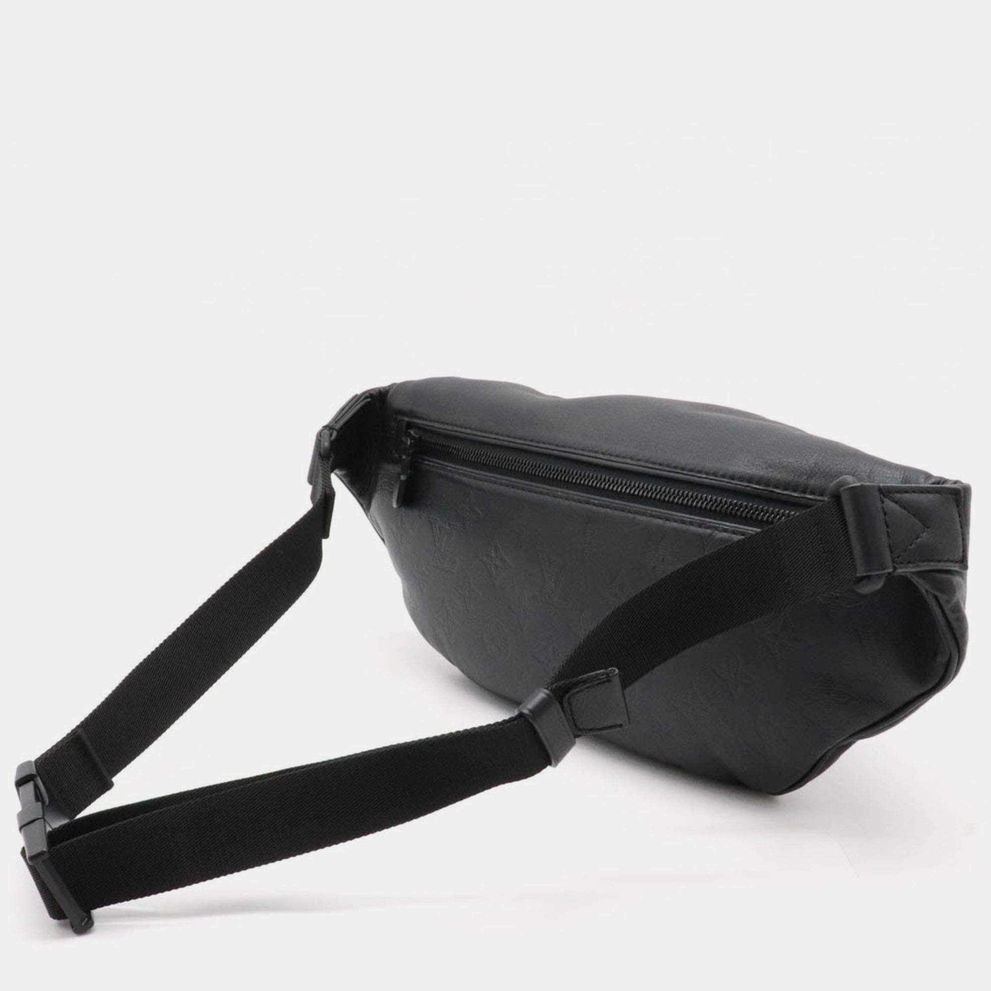 Louis Vuitton Black Monogram Shadow Leather Discovery Bum Bag