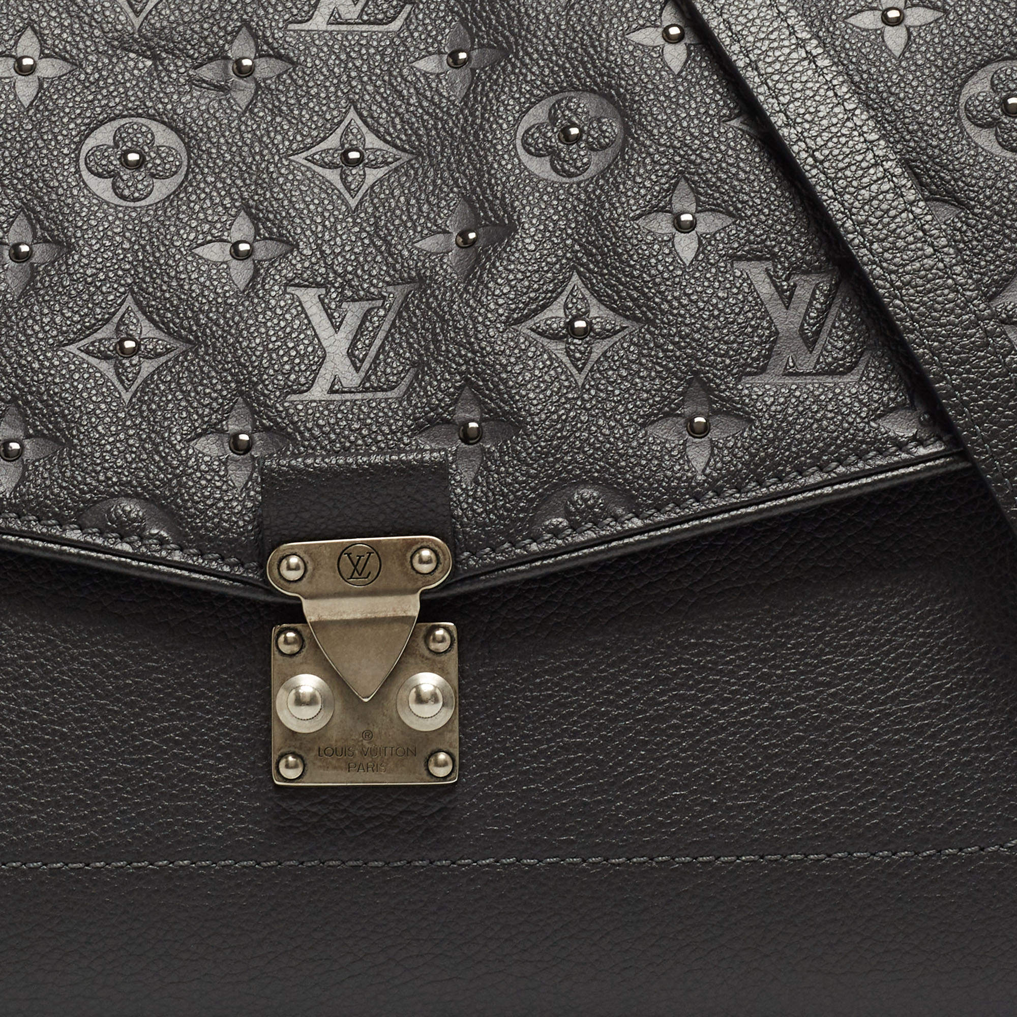 Louis Vuitton Platine Monogram Empreinte St Germain Studded MM Bag -  Yoogi's Closet