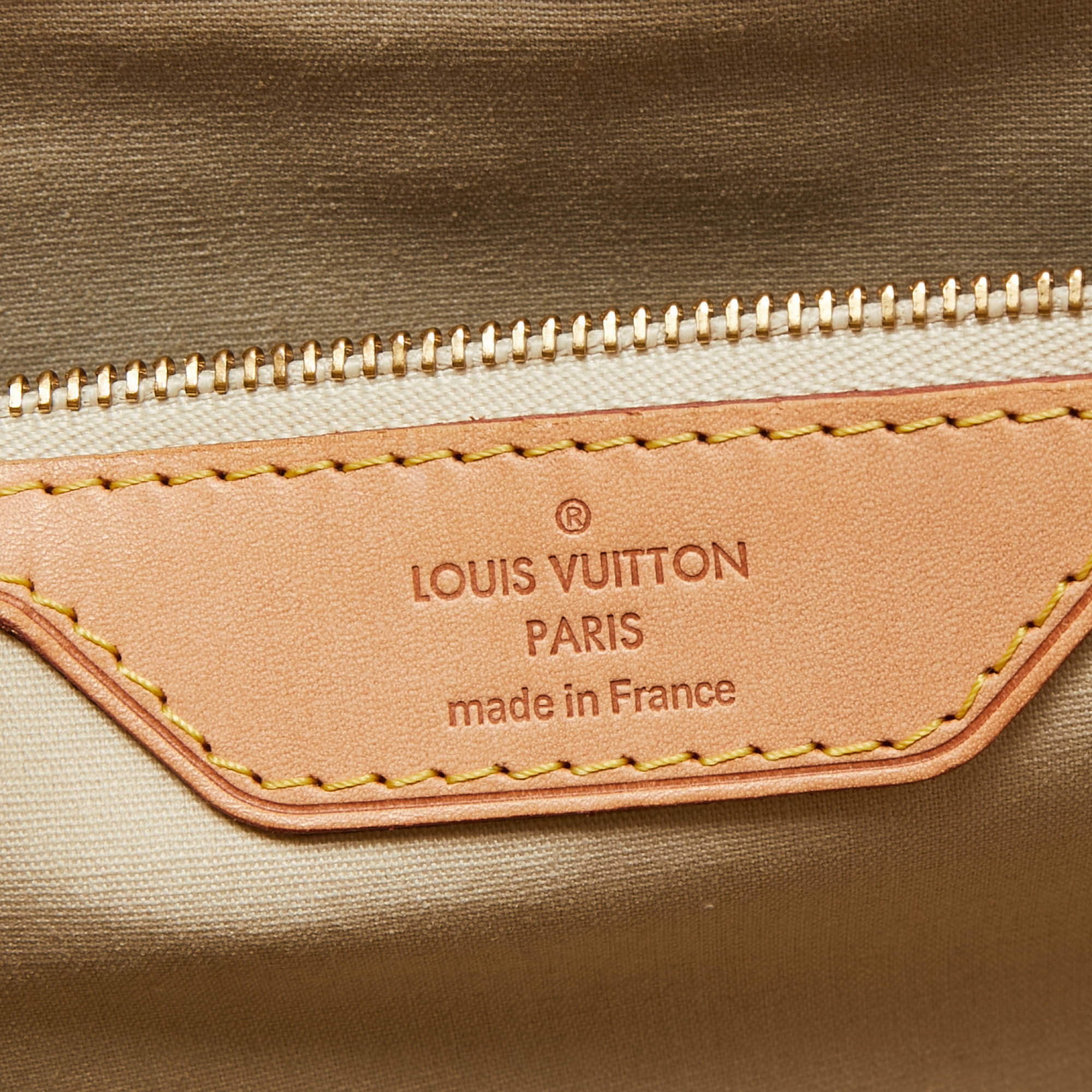 Louis Vuitton Classic Monogram Canvas 3 Ring Binder.  Luxury, Lot  #17032