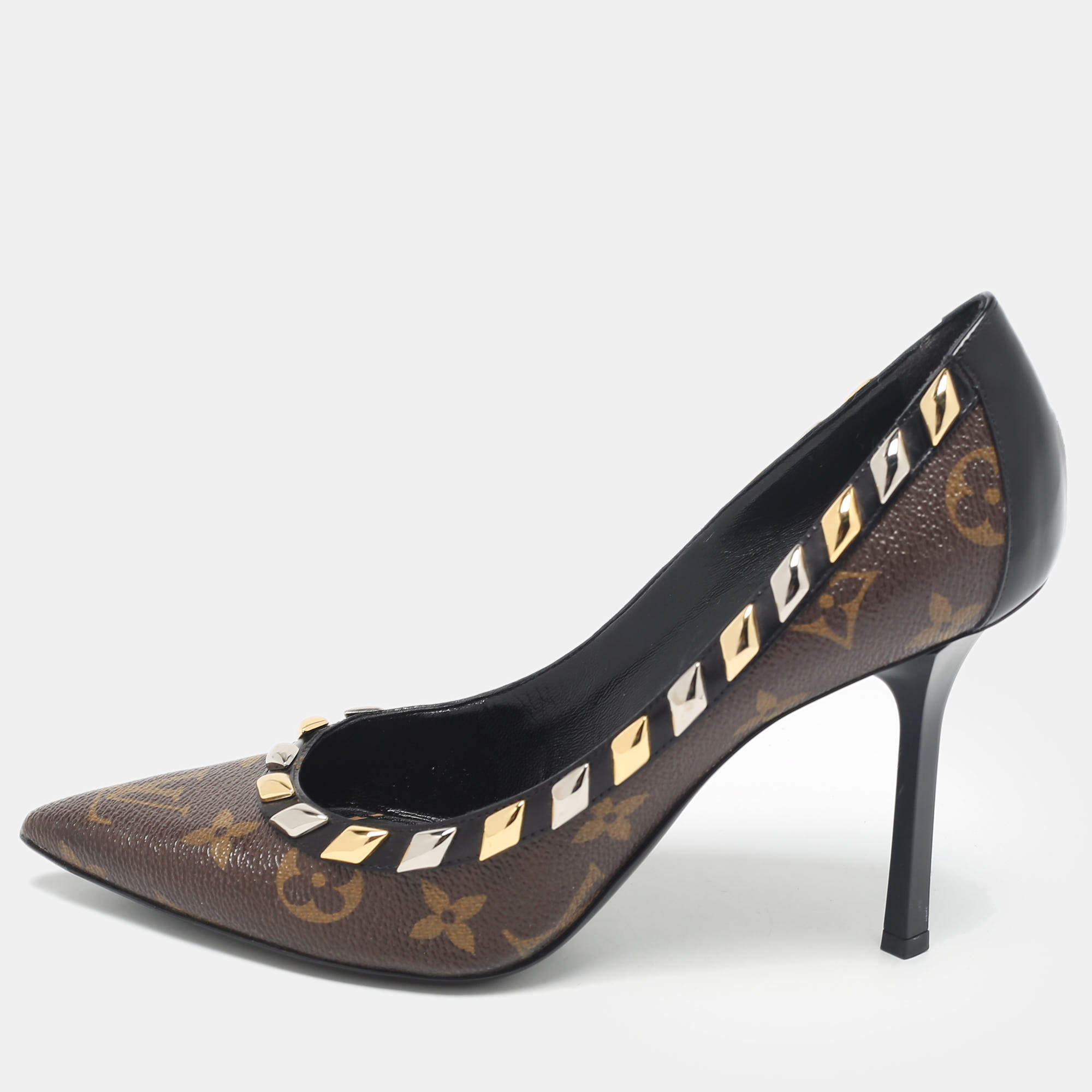 Pre Owned Louis Vuitton Brown Monogram Coated Canvas and Leather Pumps Size 37