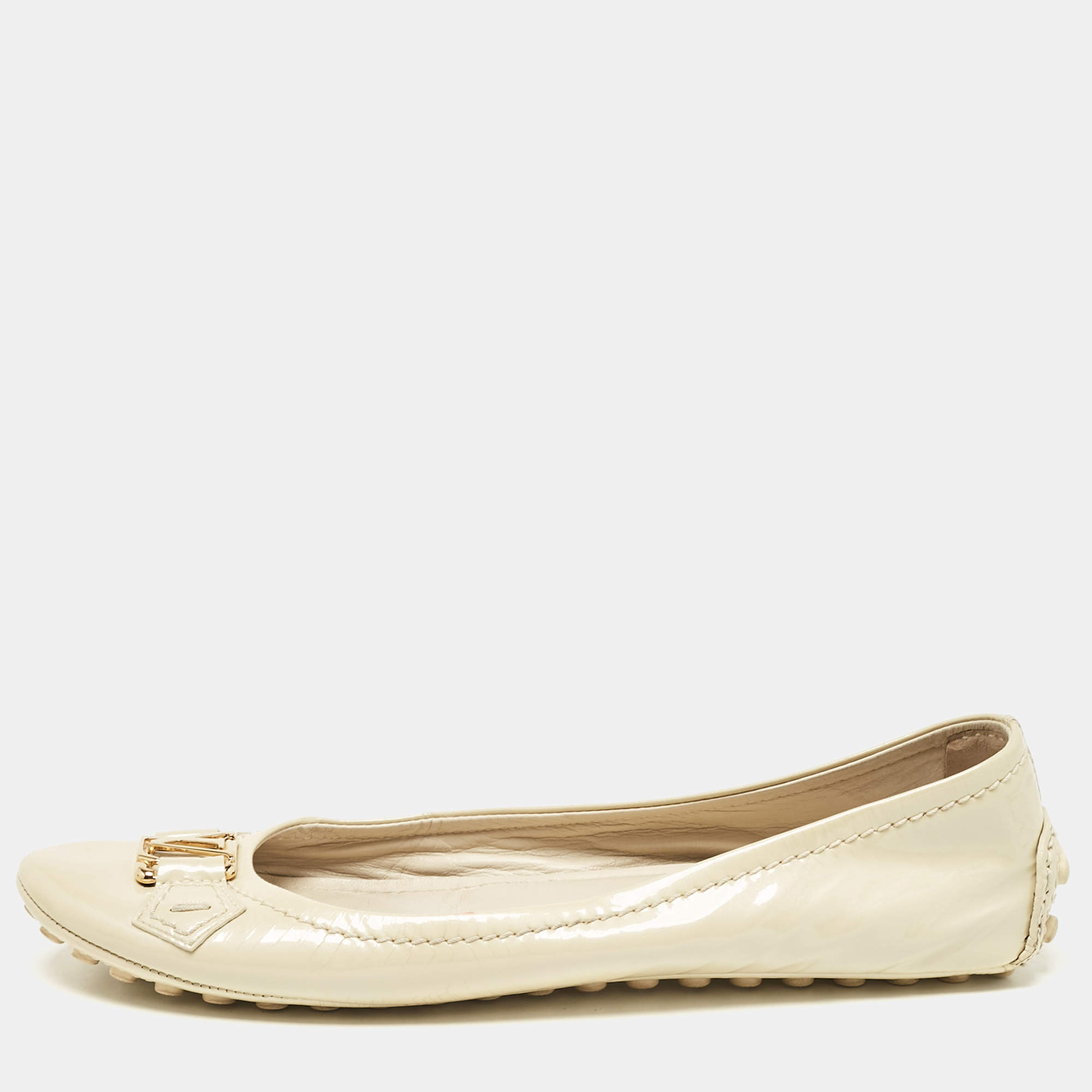 Pre Owned Louis Vuitton Cream Patent Leather Oxford Ballet Flats Size 37