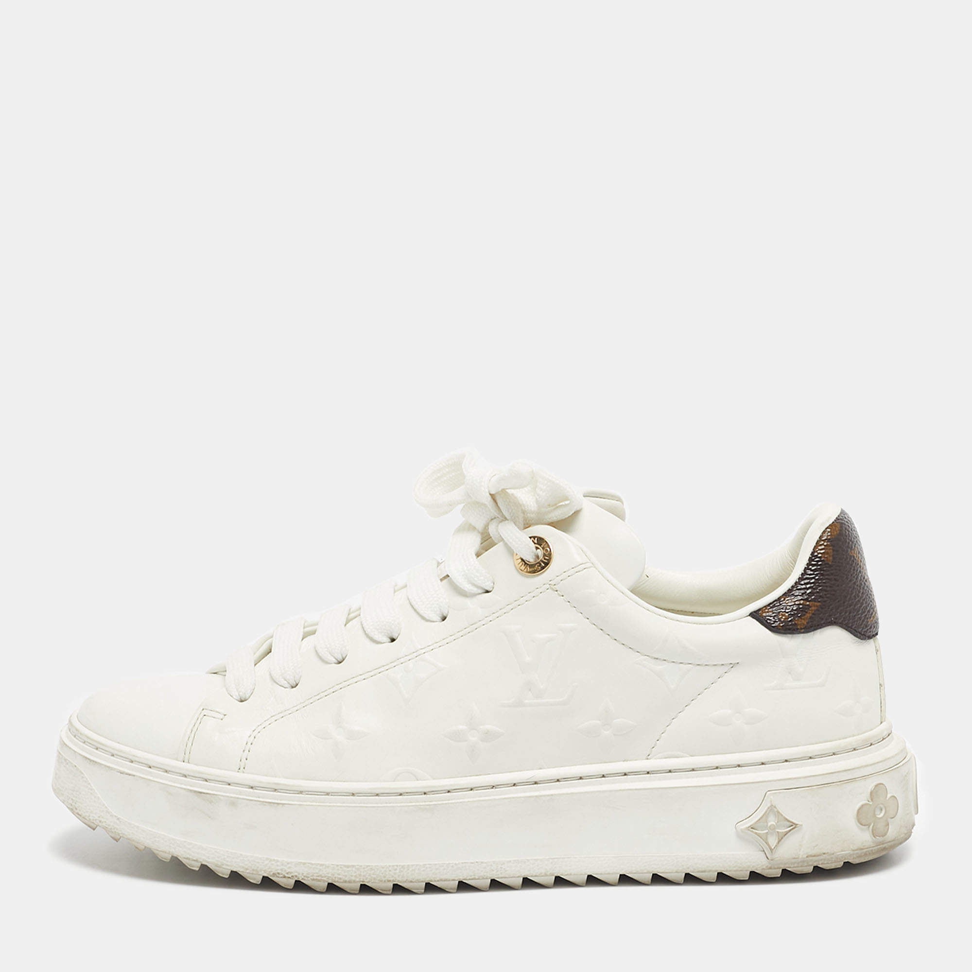 Pre Owned حذاء رياضي لويس فيتون جلد أبيض بنقشة شعار مزخرفة منخفض المقطع مقاس 36