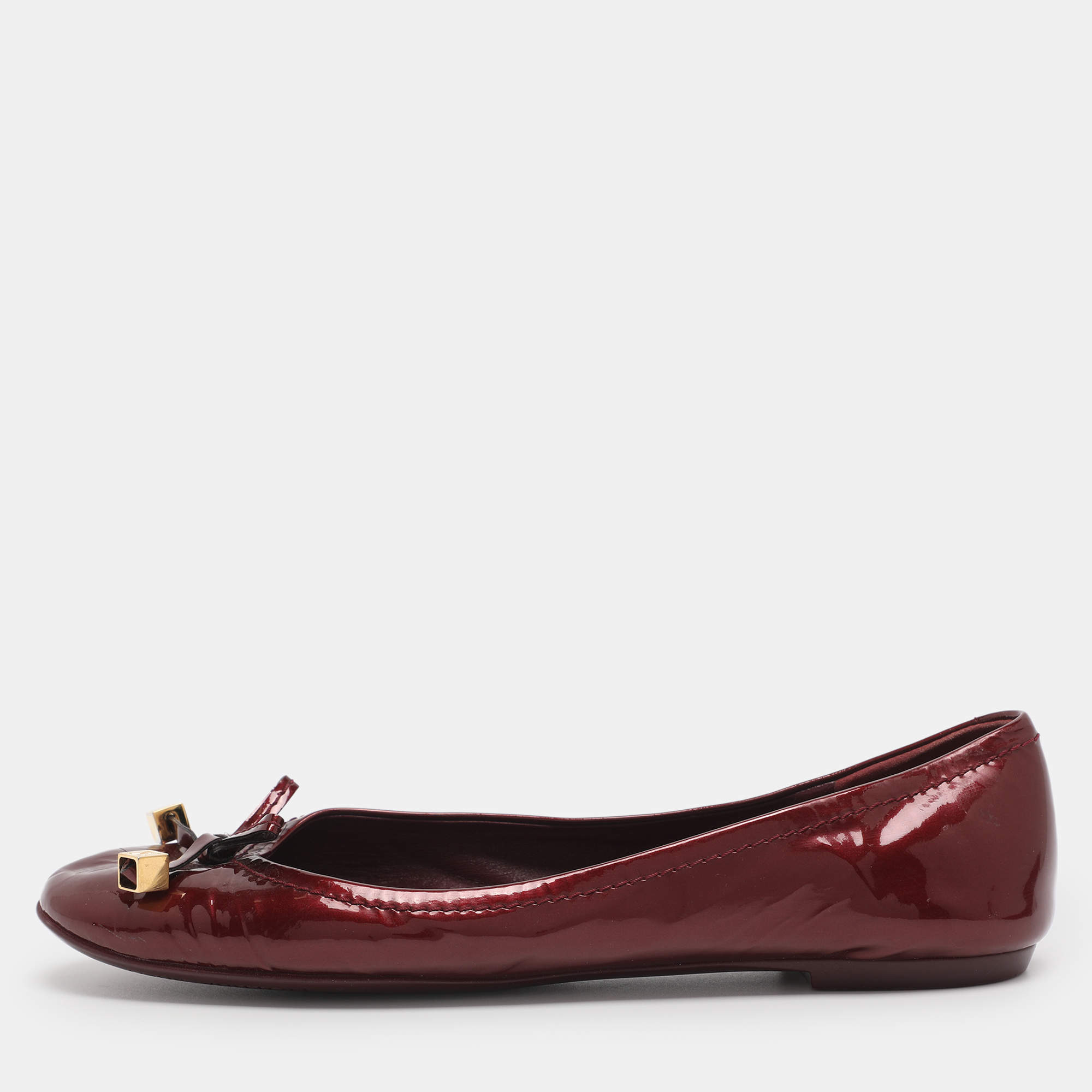 مملوكة مسبقًا Louis Vuitton Burgundy Patent Leather Debbie Bow Ballet Flats Size 38