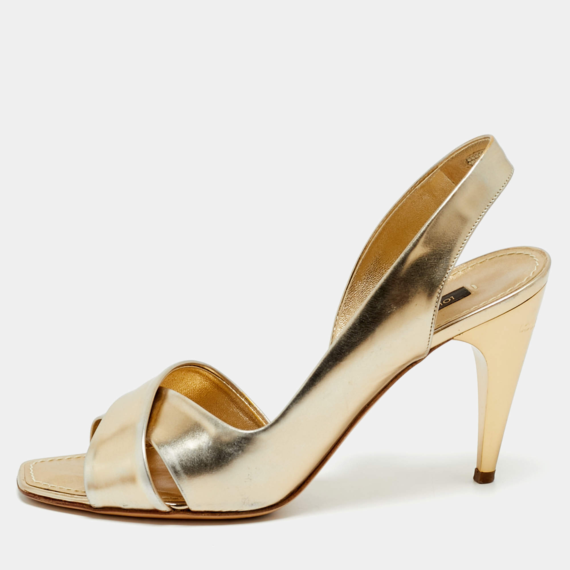 مملوكة مسبقًا صندل لوي فيتون باربارا سيور متعاكسة فتحة كعب جلد لامع ذهبي مقاس 37.5