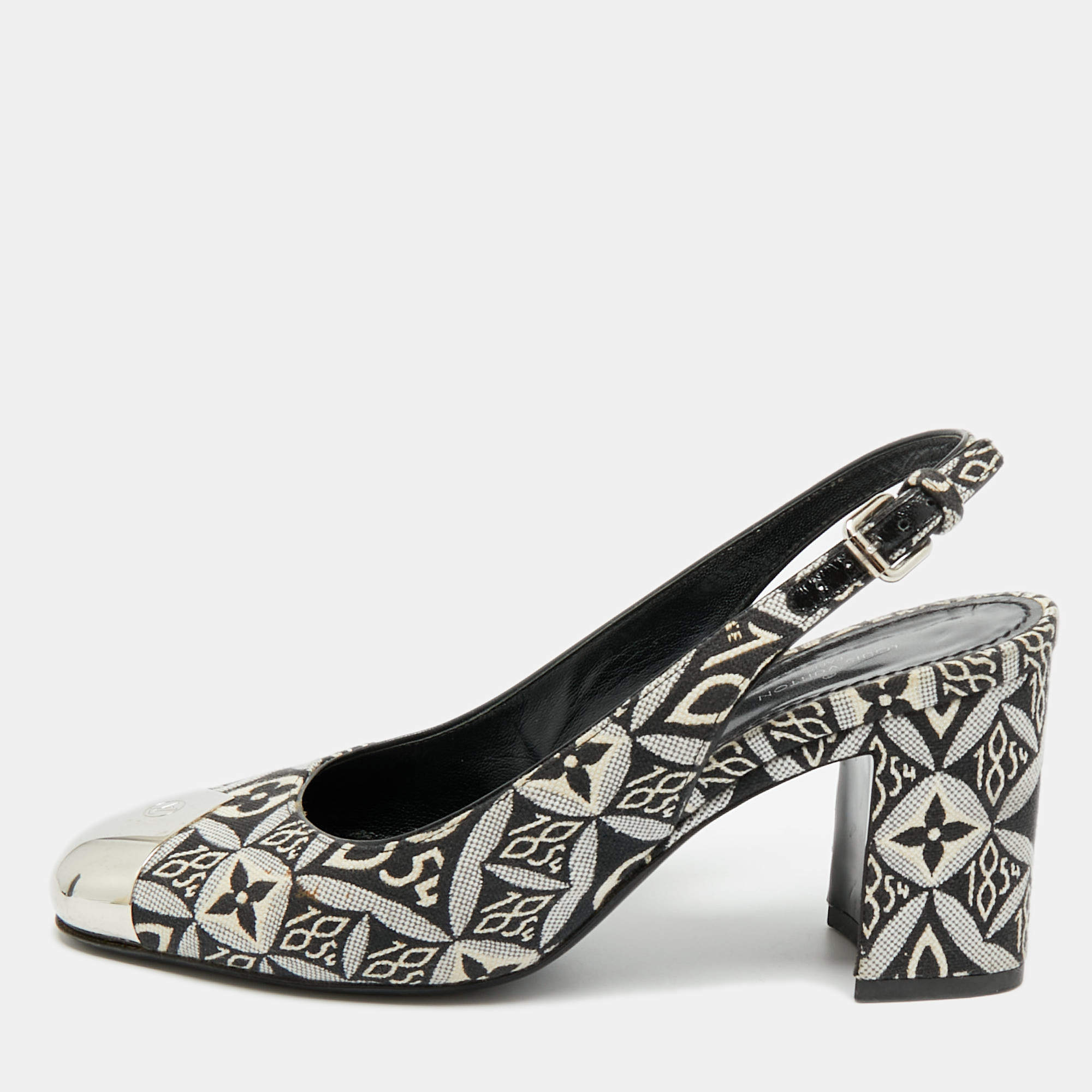 مملوكة مسبقًا Louis Vuitton Madeleine Size 36.5 White/Black Canvas Slingback Pumps