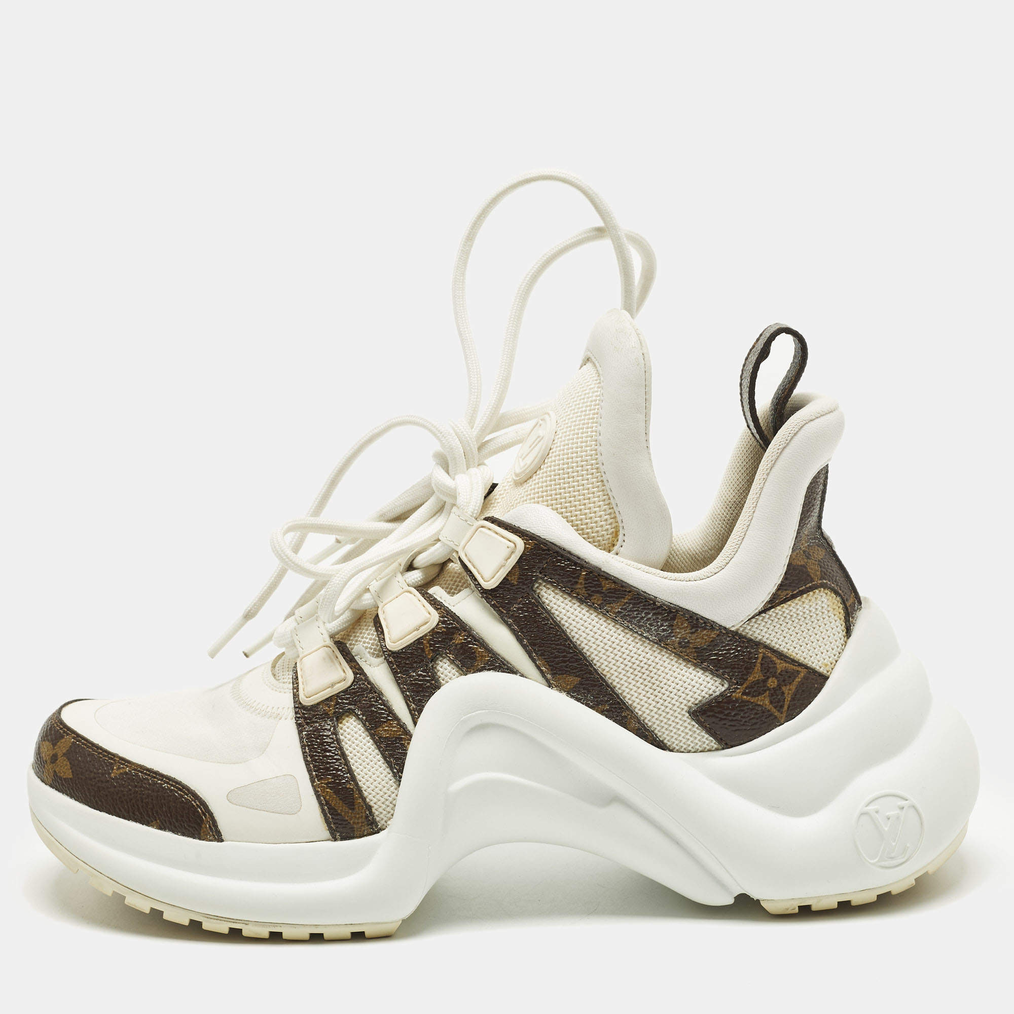 مملوكة مسبقًا Louis Vuitton Archlight Size 36.5 White Monogram Canvas and Mesh Sneakers