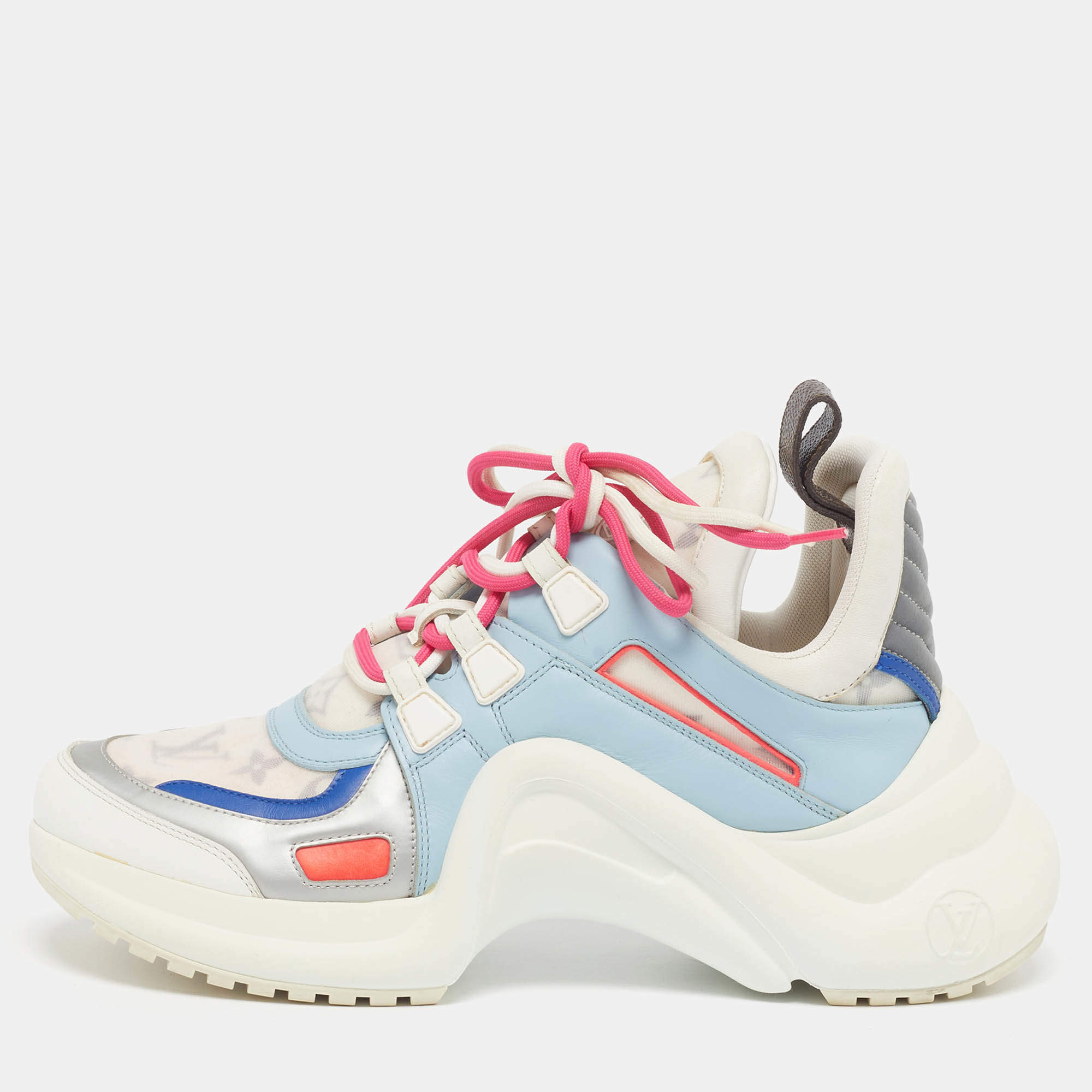 Pre Owned حذاء رياضي لويس فيتون قماش شبك أبيض ومونوجرام أرشلايت مقاس 37