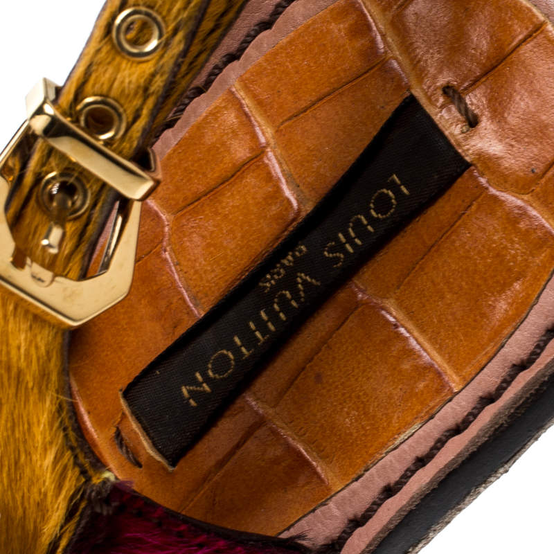 Louis Vuitton Ponyhair Leather Trim Embellishment T-Strap Sandals - Black  Sandals, Shoes - LOU795626