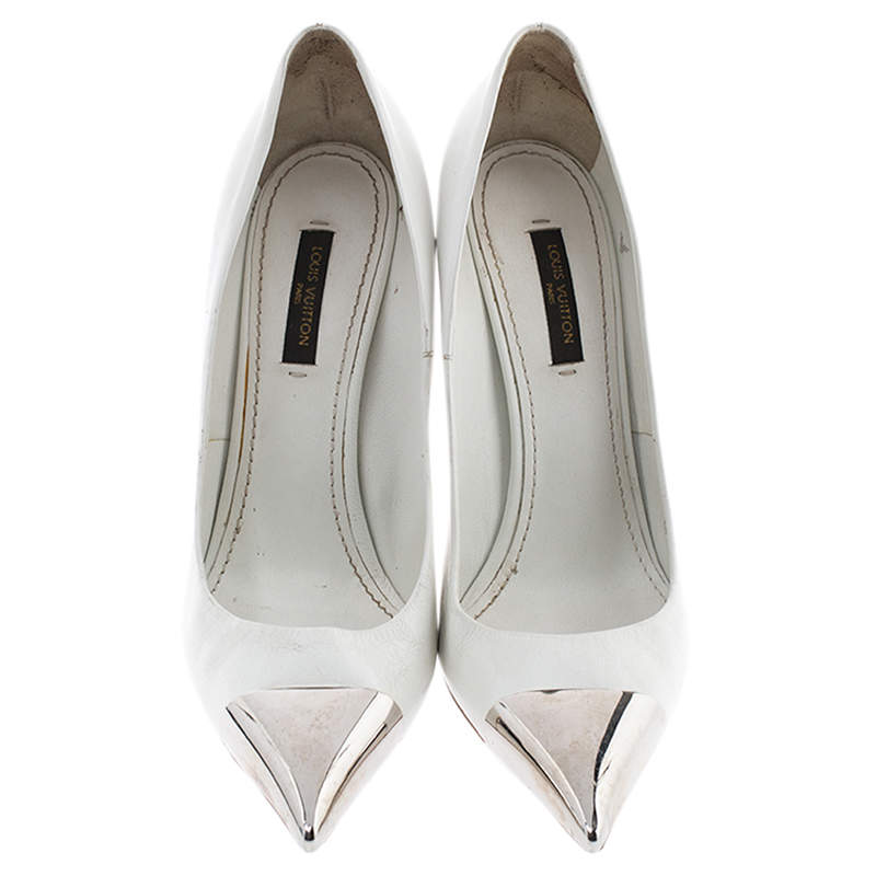 Louis Vuitton White Leather Pumps Shoes For Sale at 1stDibs