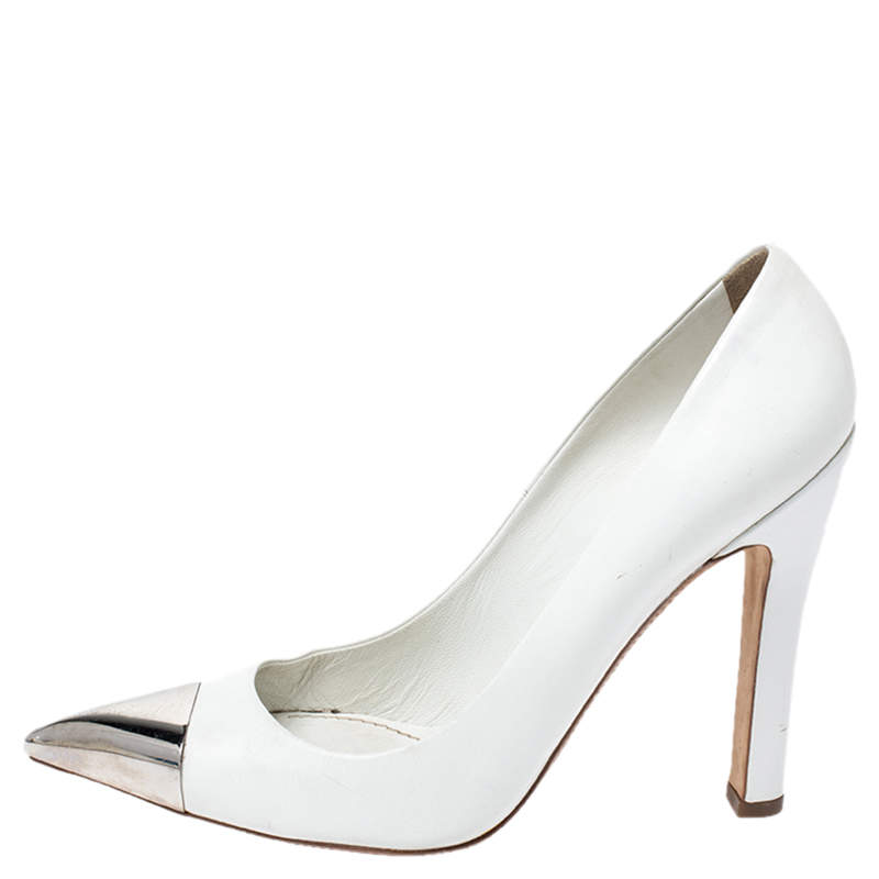Leather heels Louis Vuitton White size 37.5 EU in Leather - 35399778