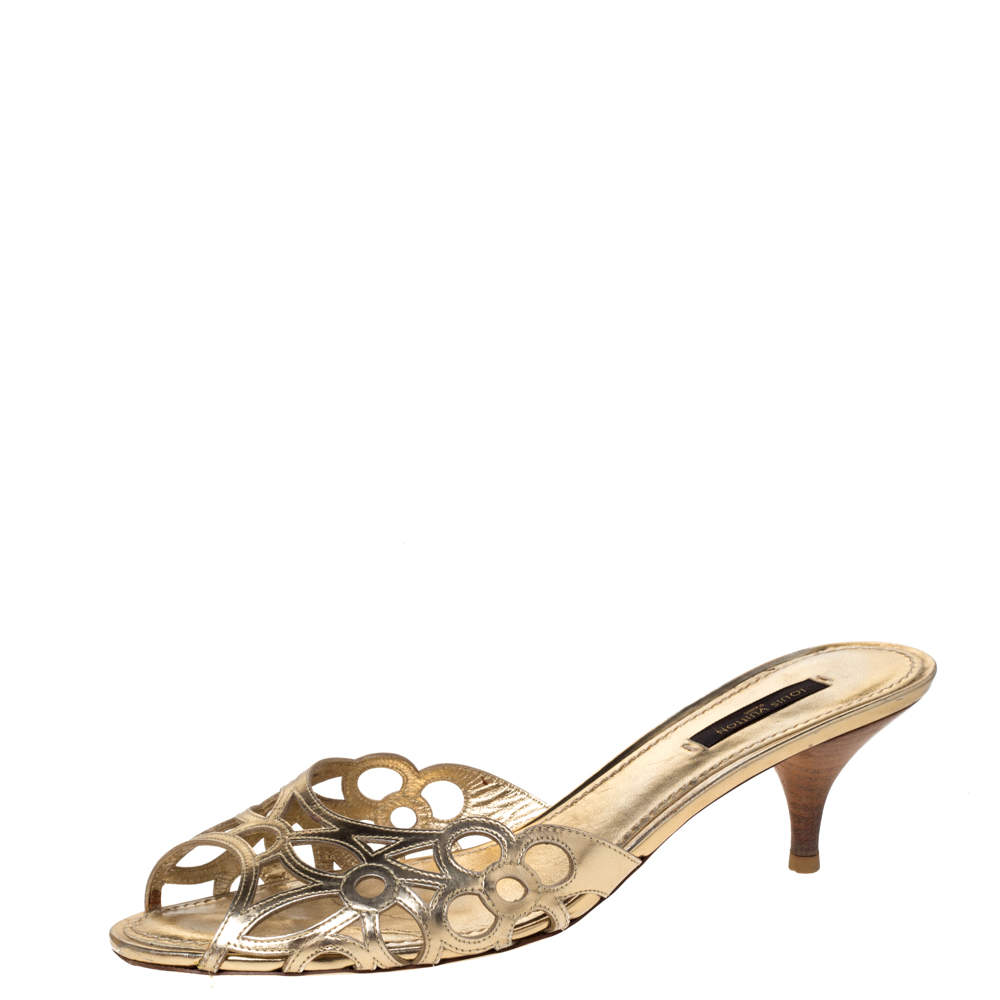 مملوكة مسبقًا Louis Vuitton Metallic Gold Laser Cut Leather Slide Sandals 38.5