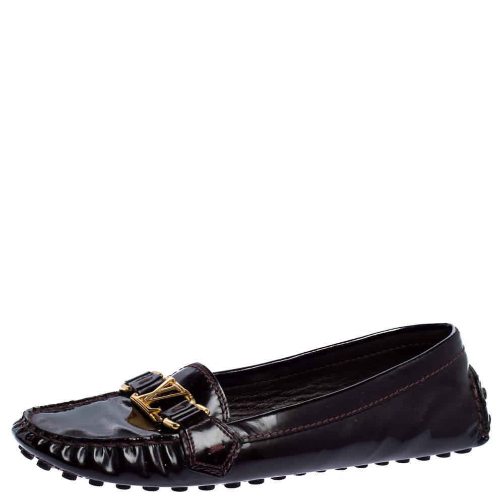 مملوكة مسبقًا Louis Vuitton Burgundy Patent Leather Oxford Ballet Flats Size 40