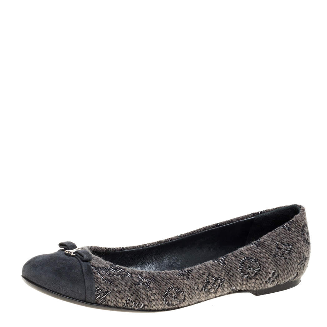 Pre Owned Louis Vuitton Grey Suede and Tweed Ballet Flats Size 40