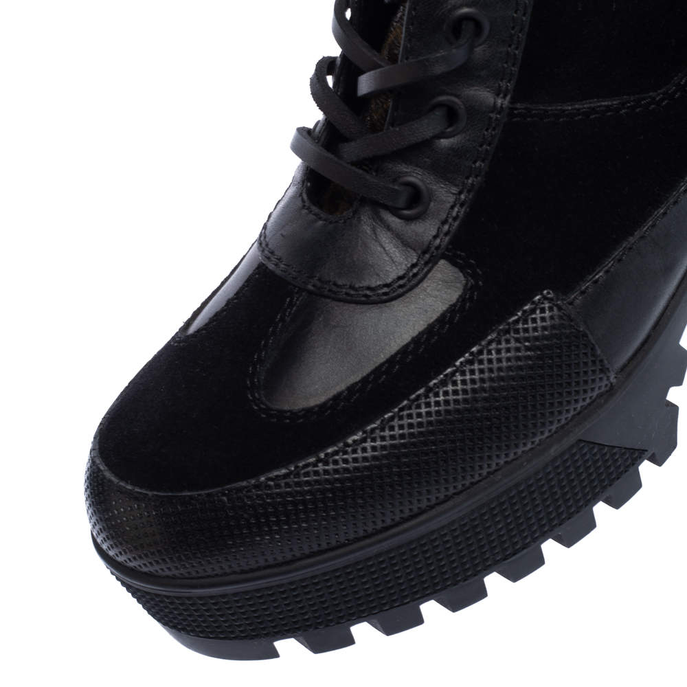 LOUIS VUITTON 1A925 Suede Ankle Boots 36.5 Black Authentic Women