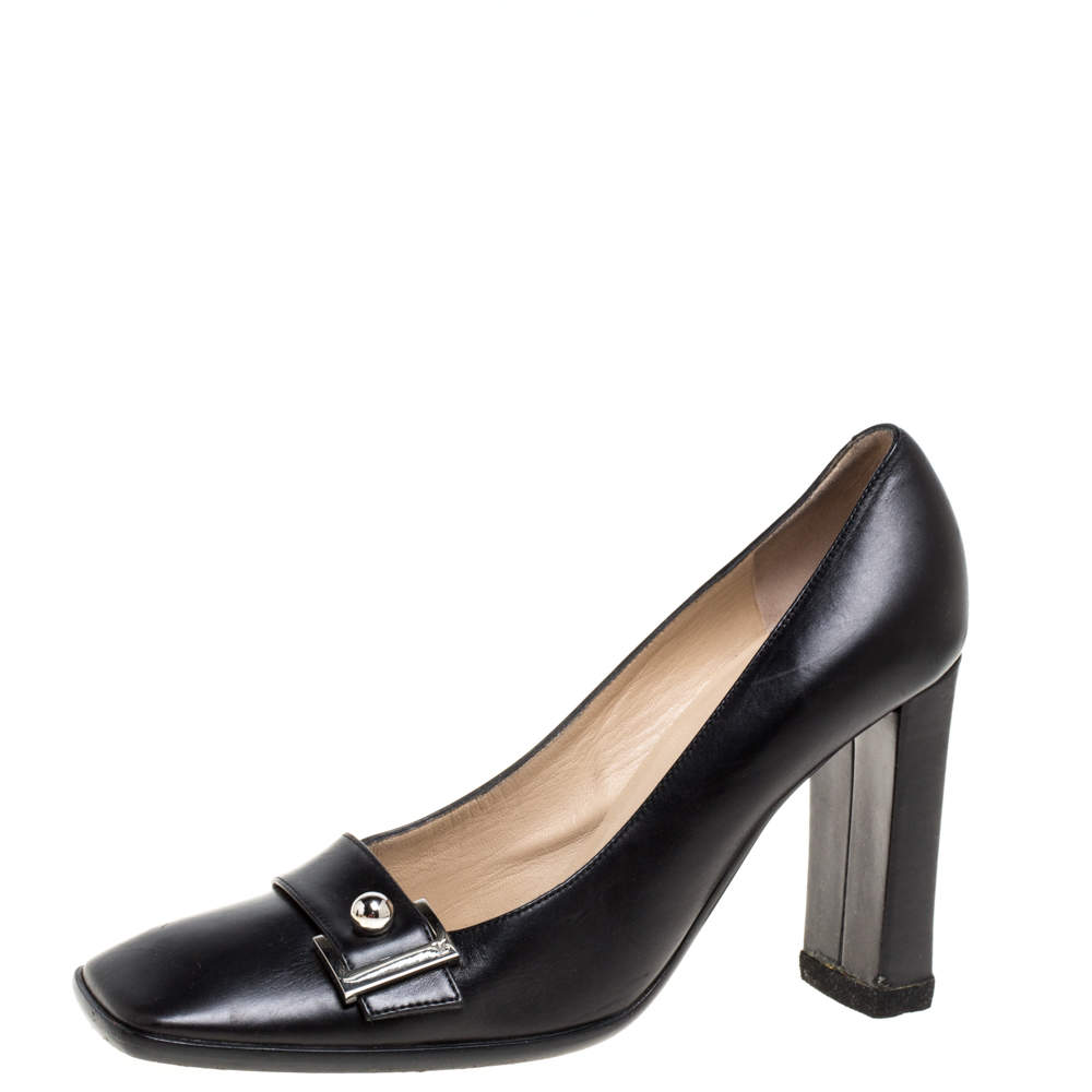 مملوكة مسبقًا Louis Vuitton Black Leather Square Toe Pumps Size 36