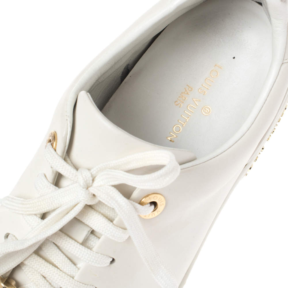 Louis Vuitton White Leather Frontrow Metal Logo Lace Up Sneakers Size 39 at  1stDibs