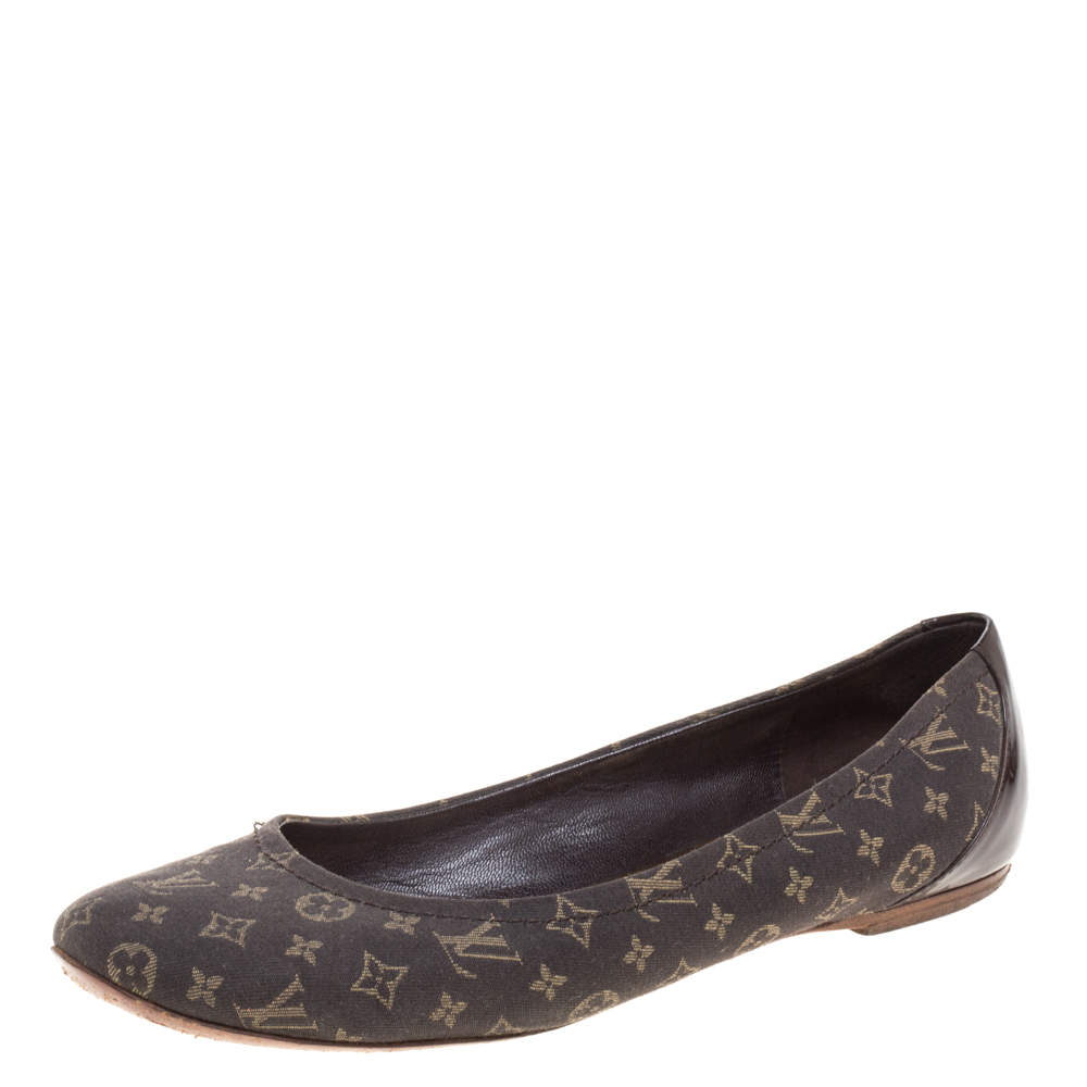 مملوكة مسبقًا Louis Vuitton Ebene Monogram Mini Lin Ballet Flats Size 36